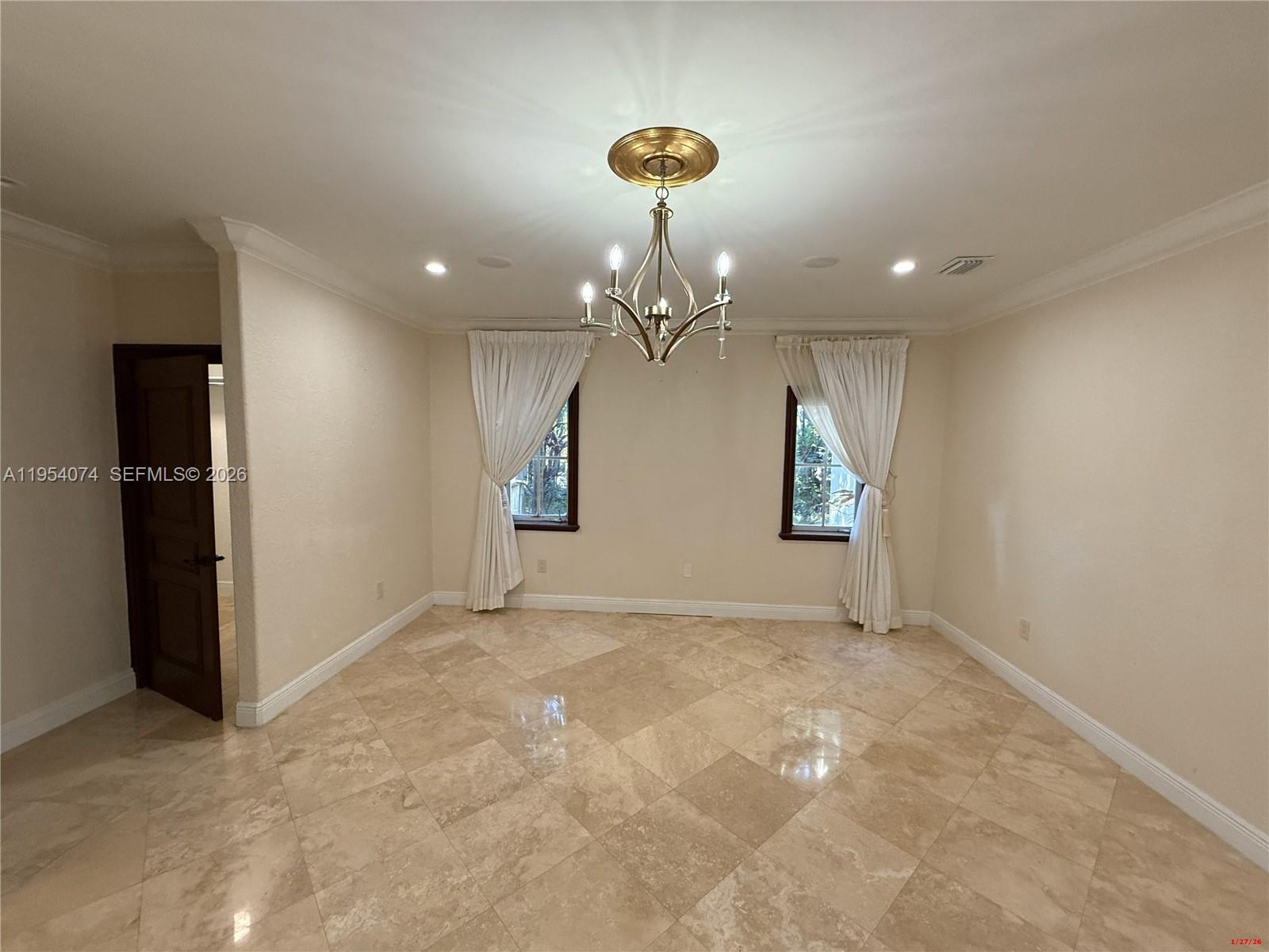 REDLANDS - Residential