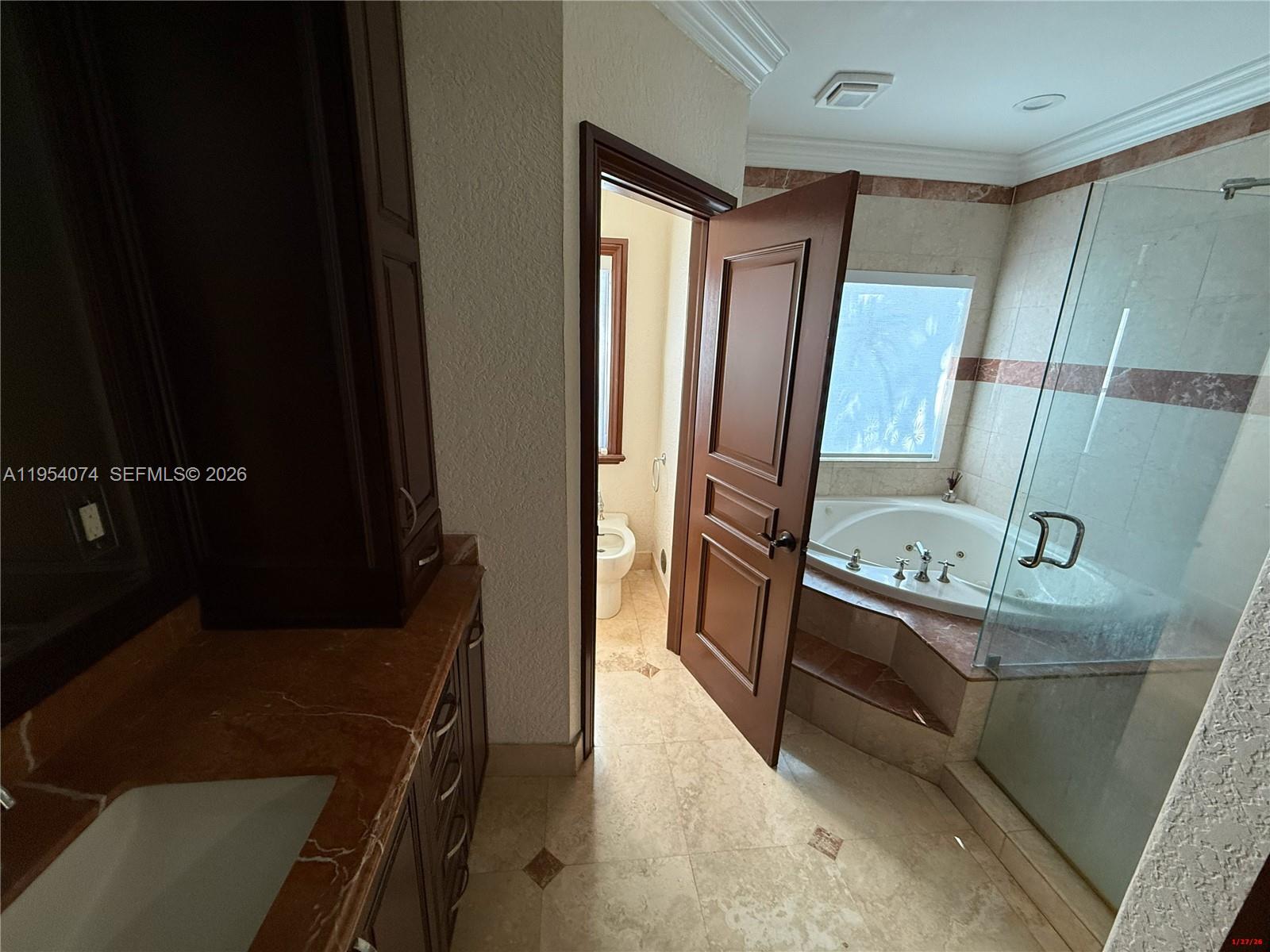 REDLANDS - Residential