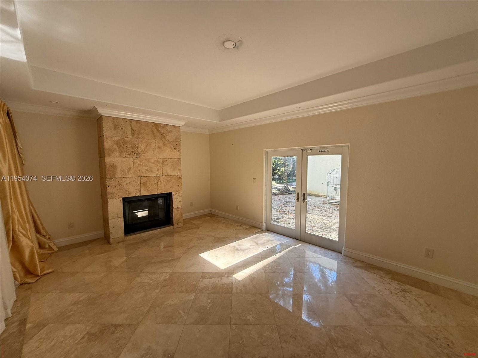 REDLANDS - Residential