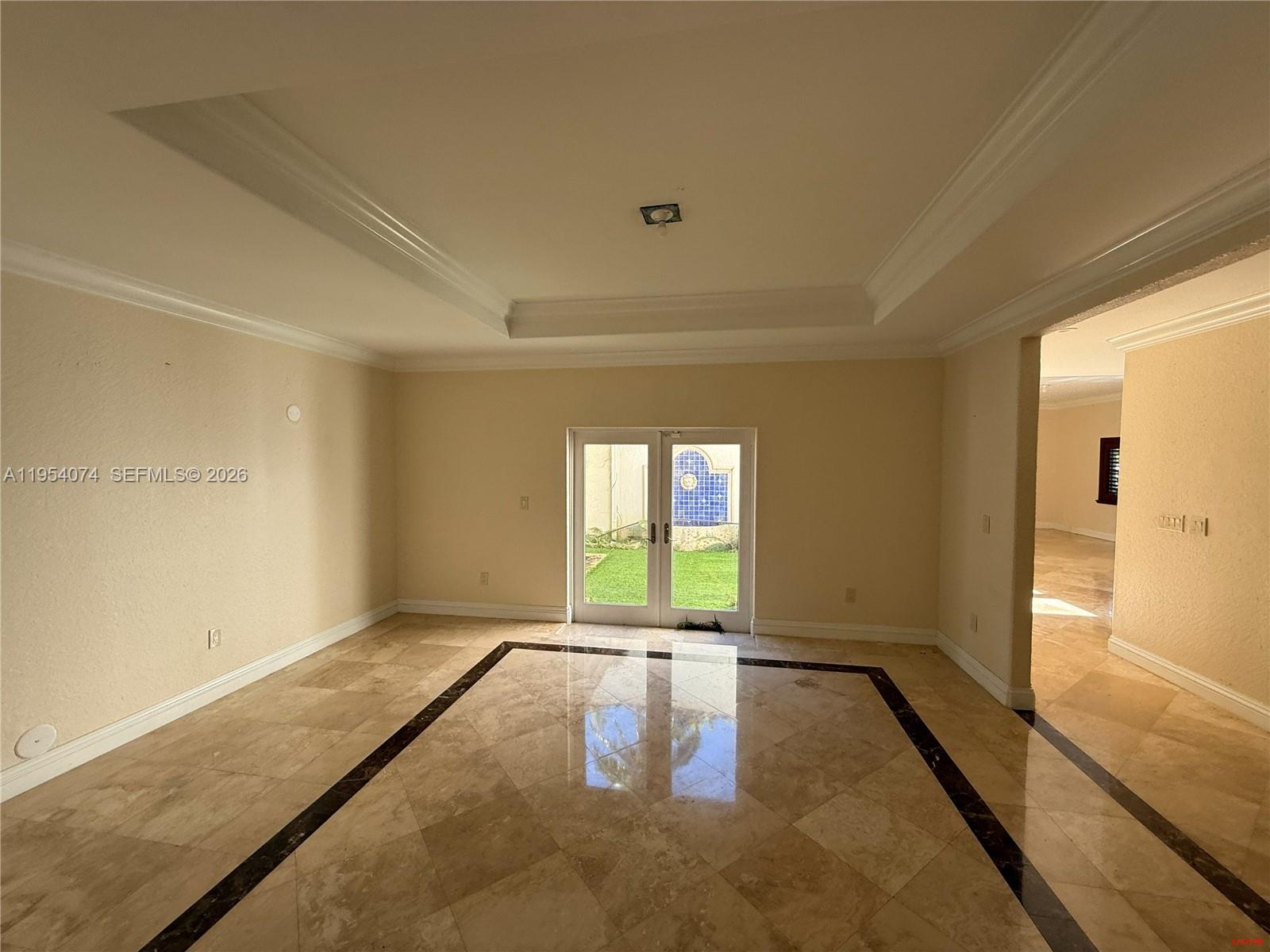 REDLANDS - Residential