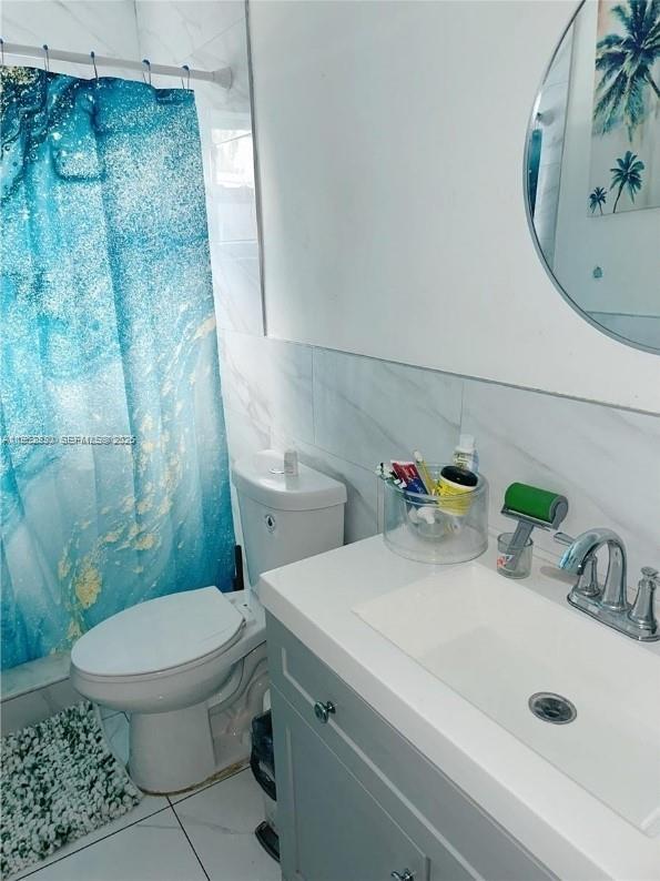 View photos, virtual tours, details... 3801 NE NE15th Ave