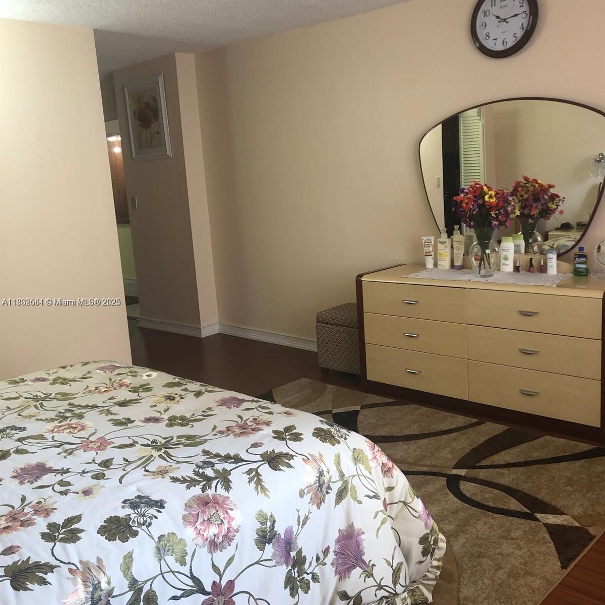 INCREDIBLE PRINCE GEORGE. GREAT LOCATION. COMPLETELY RENOVATED, BEAUTIFUL AND SPACIOUS 1 BEDROOM/2 FULL BATHROOMS APARTMENT ACROSS THE STREET FROM THE BEACH. OCEAN VIEW. A LOT OF CLOSETS. BUILDING HAS GREAT AMENITIES: 24/7 CONCIERGE IN THE LOBBY, GYM, BBQ AND PICNIC AREA, SAUNA, BILLIARD ROOM, AND MANY MORE. SPECIAL ASSESSMENT OF AMOUNT $154/MONTH FOR NEXT SEVEN YEARS.