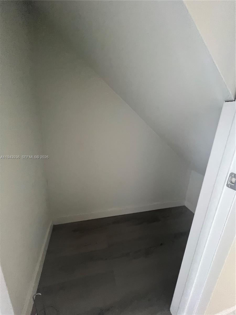 LAGUNA CLUB EAST CONDO - Residential