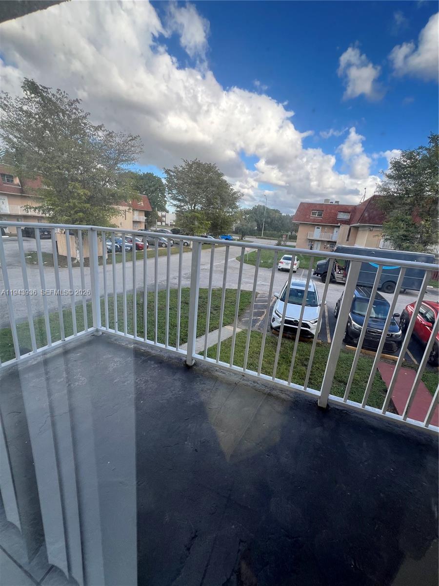 LAGUNA CLUB EAST CONDO - Residential