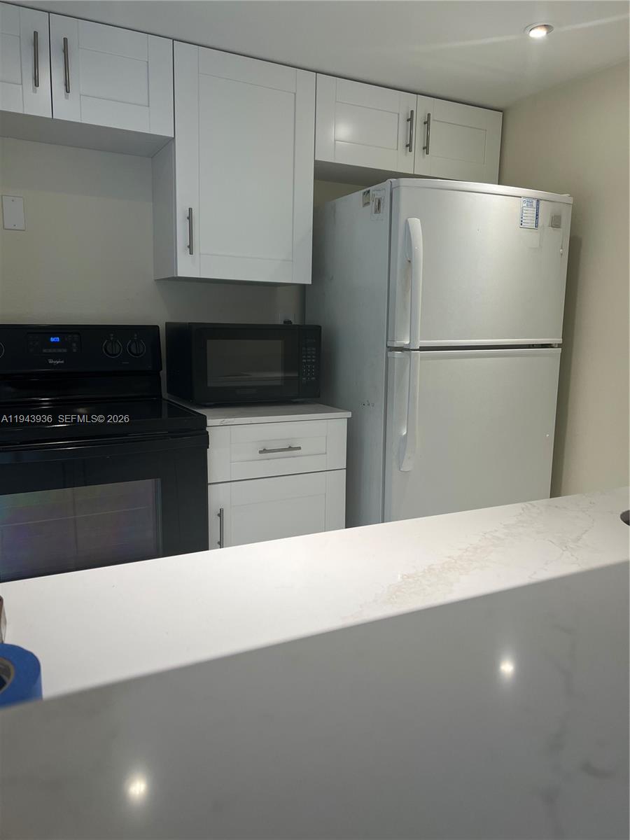 LAGUNA CLUB EAST CONDO - Residential