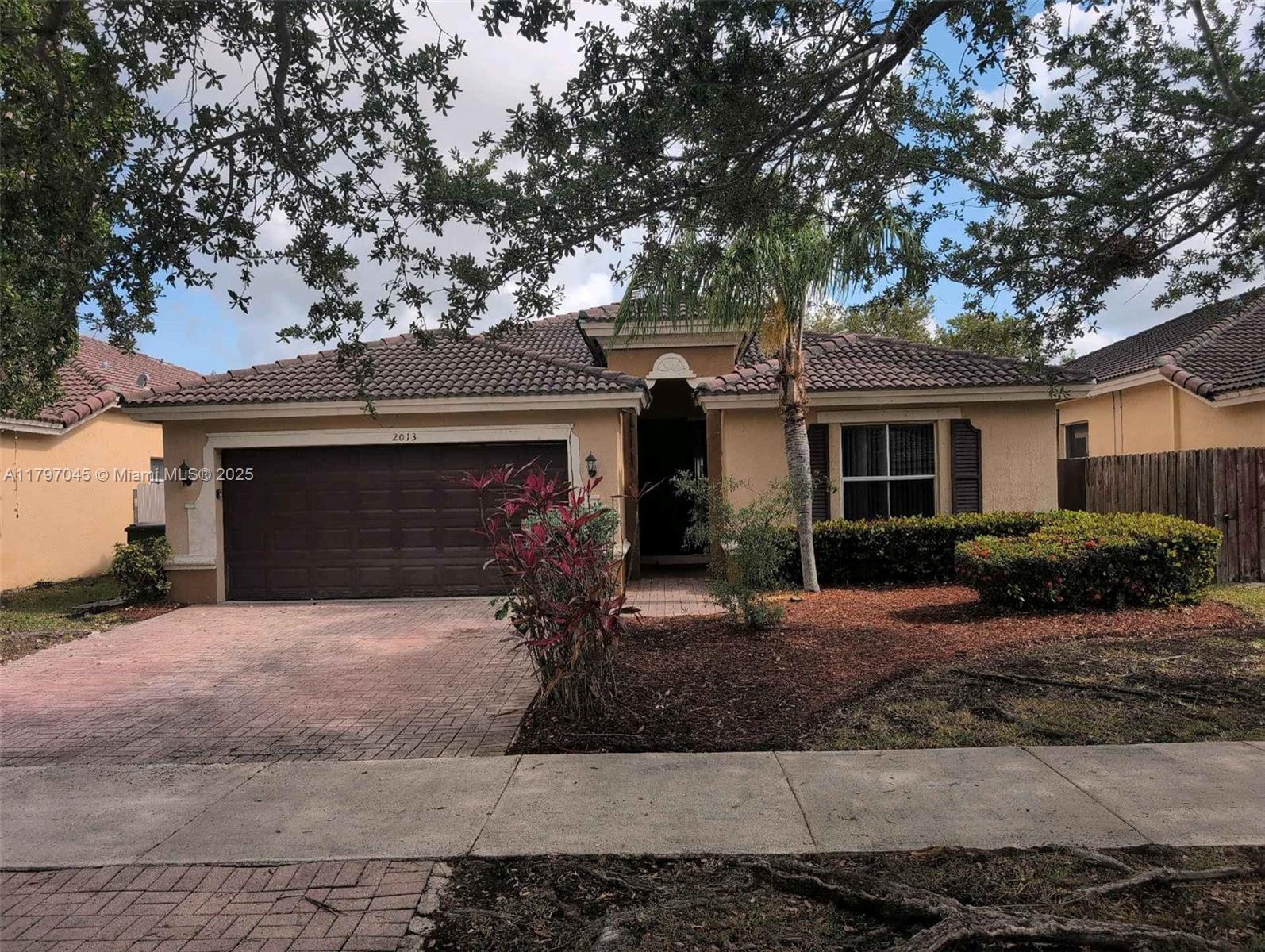 Property for Sale at 2013 Ne 3rd Ct, Homestead, Miami-Dade County, Florida - Bedrooms: 4 
Bathrooms: 3  - $555,000