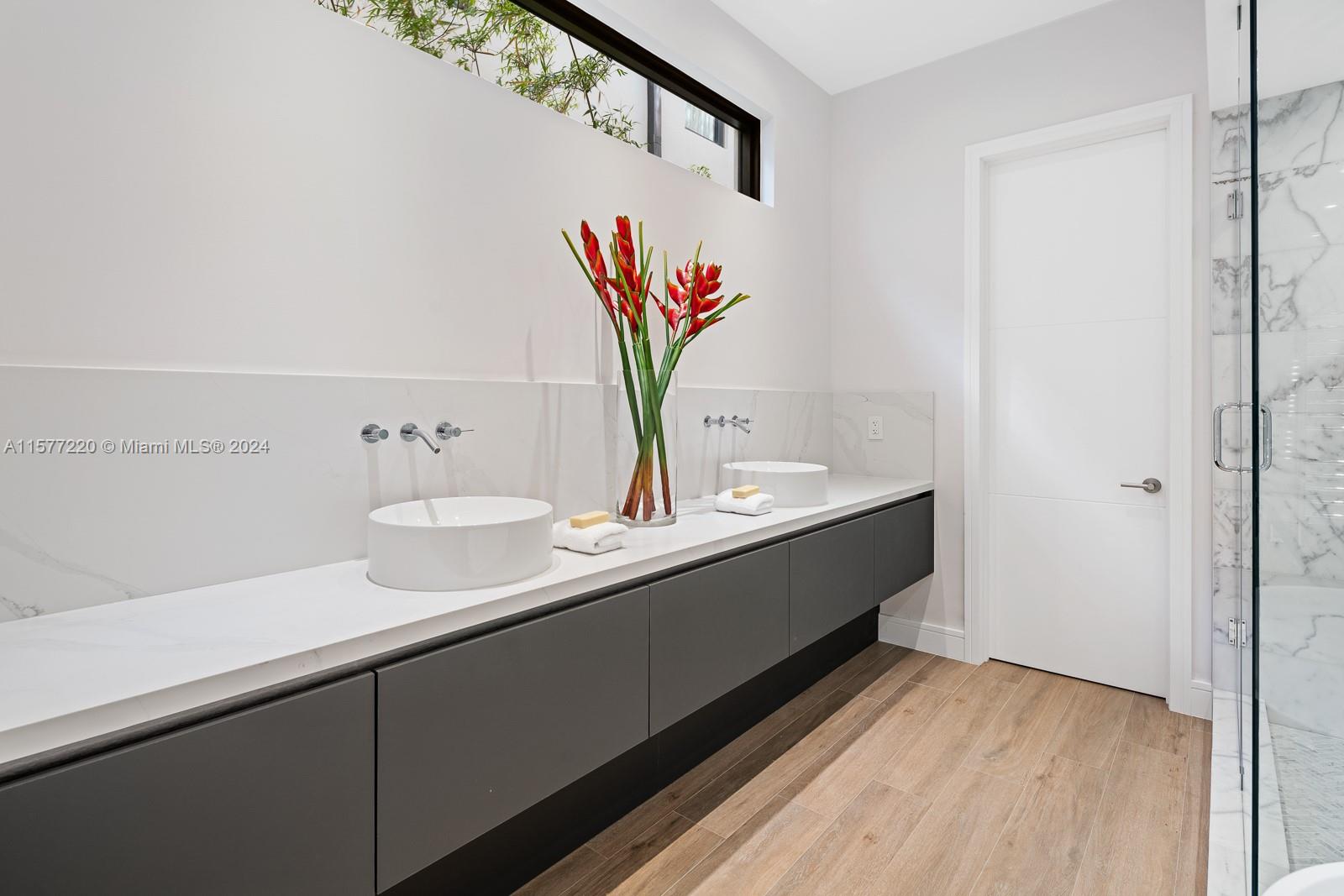PALM TERRACE - Residential