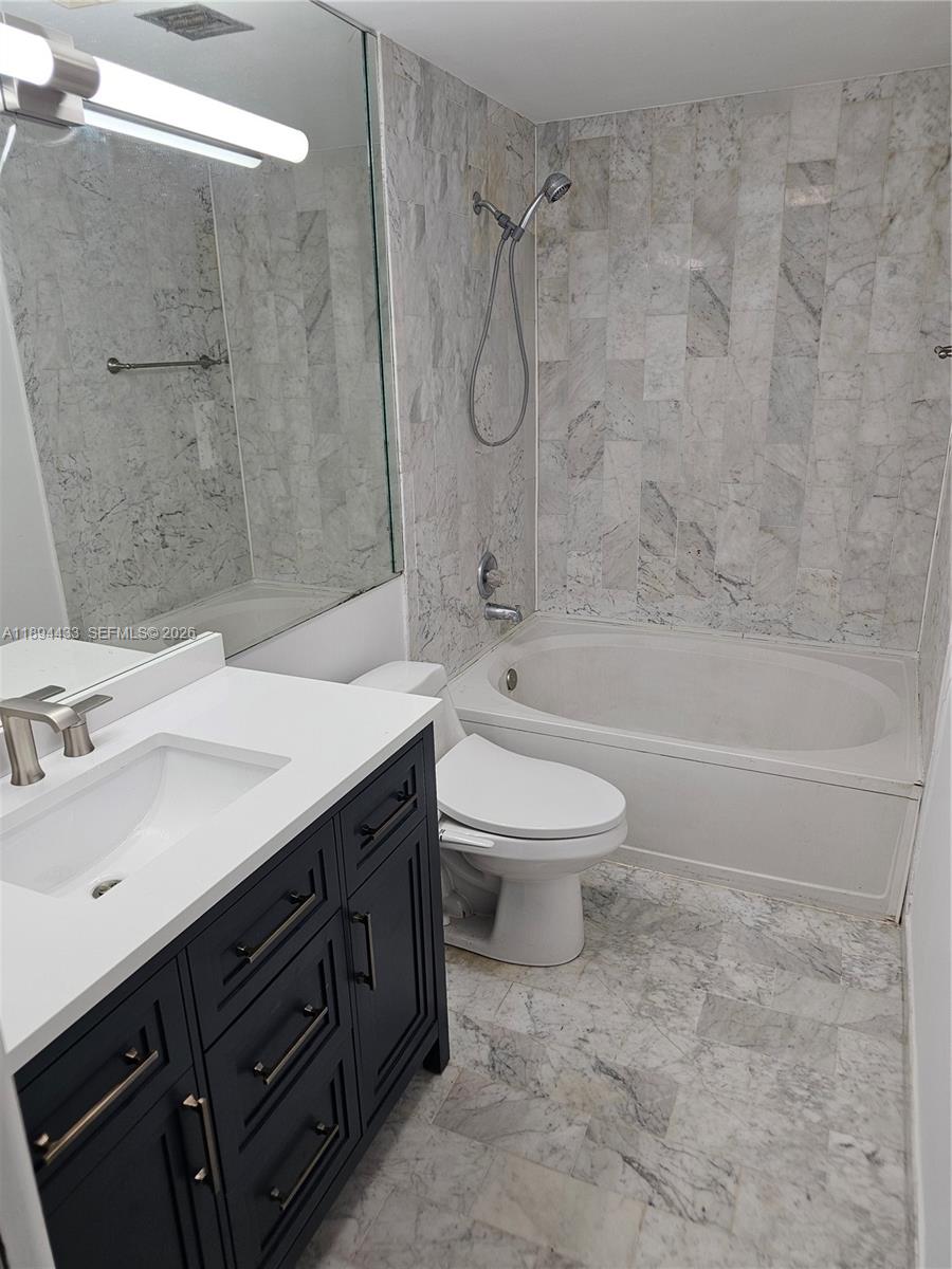 DADELAND COVE SEC 1 - Residential