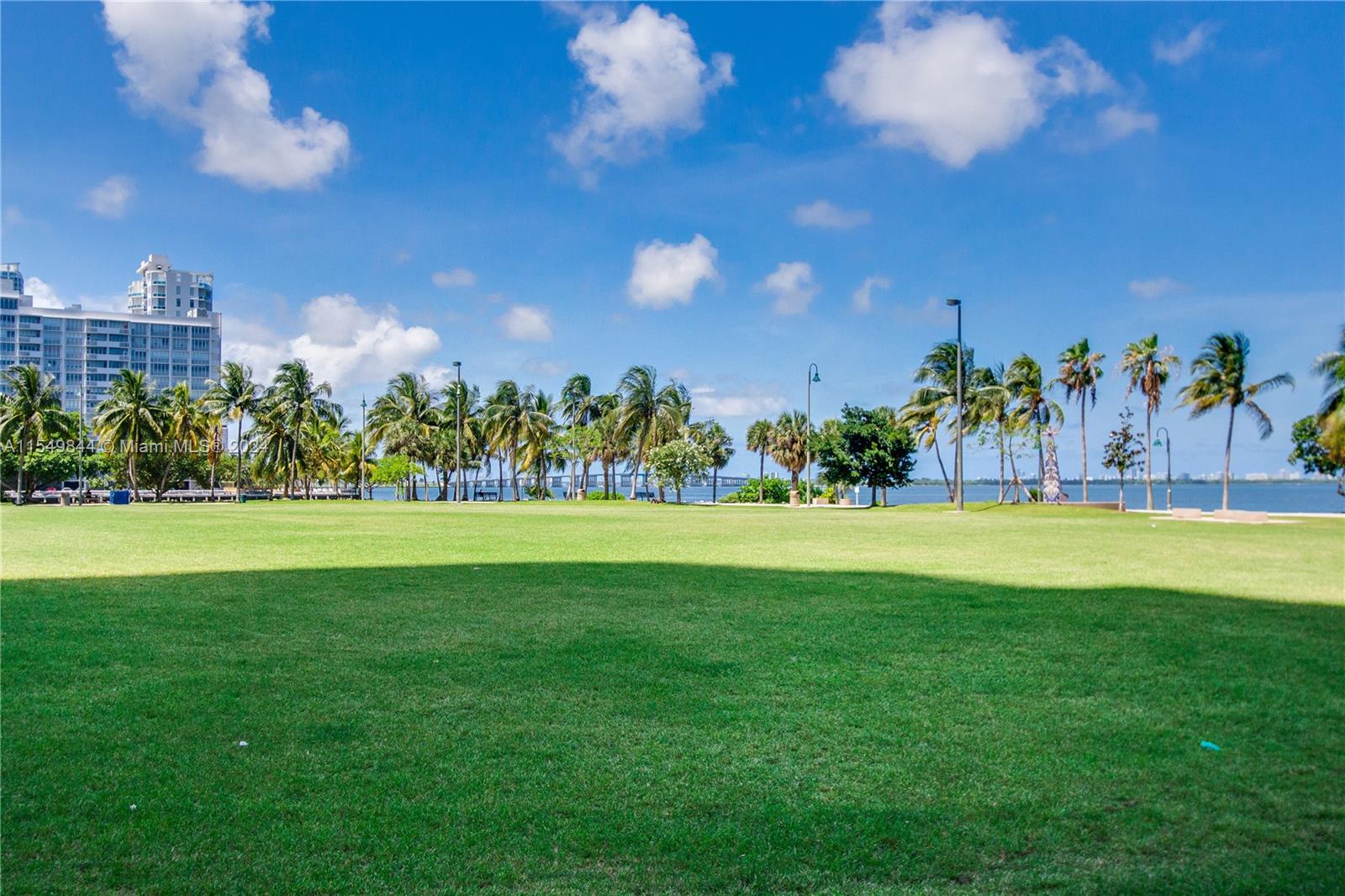 1800 CLUB CONDO - Residential Lease