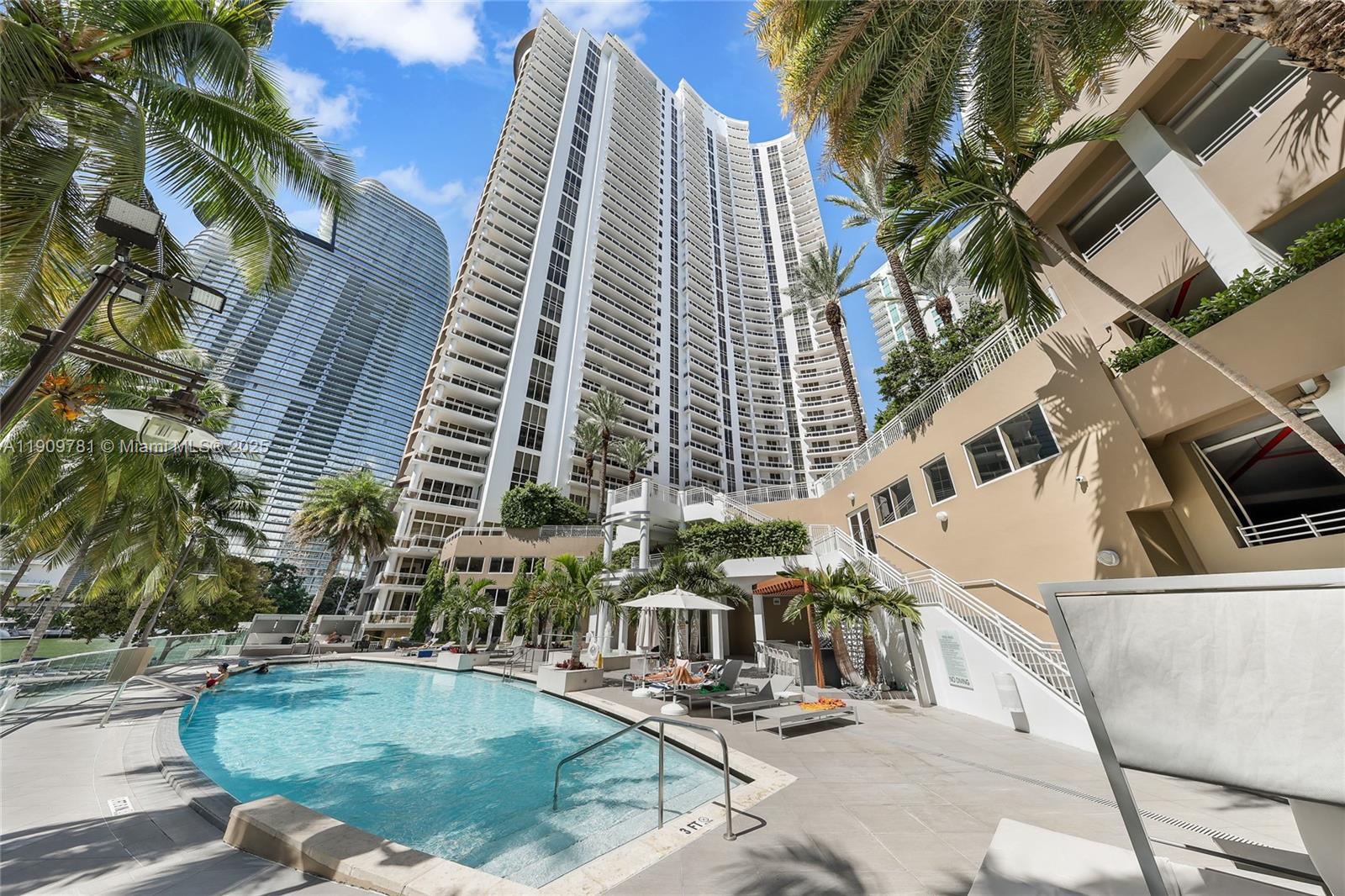 CARBONELL CONDO - Residential Lease