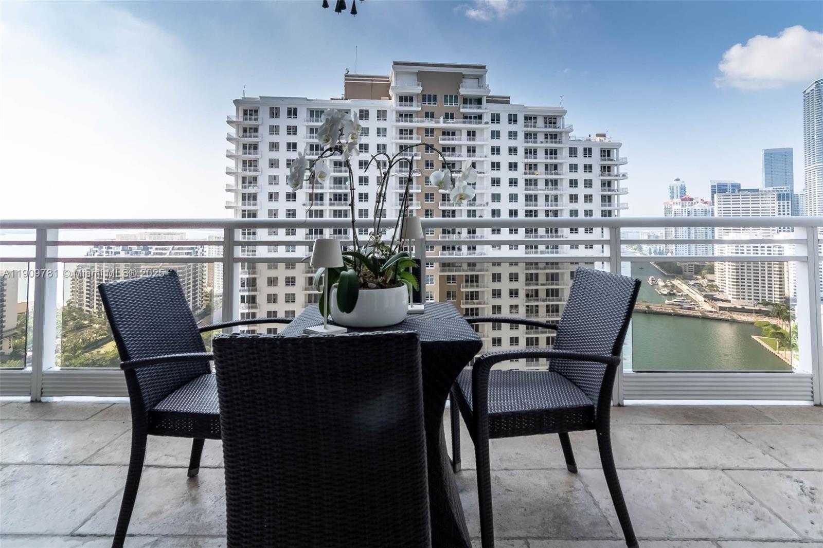CARBONELL CONDO - Residential Lease
