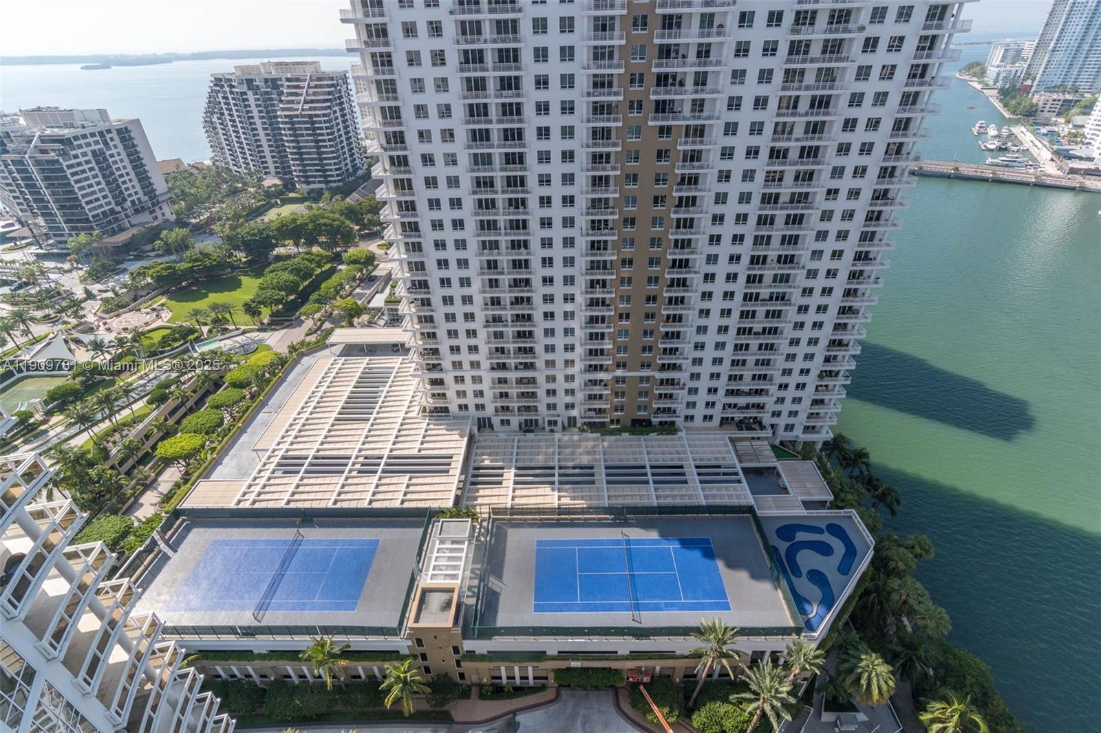 CARBONELL CONDO - Residential Lease