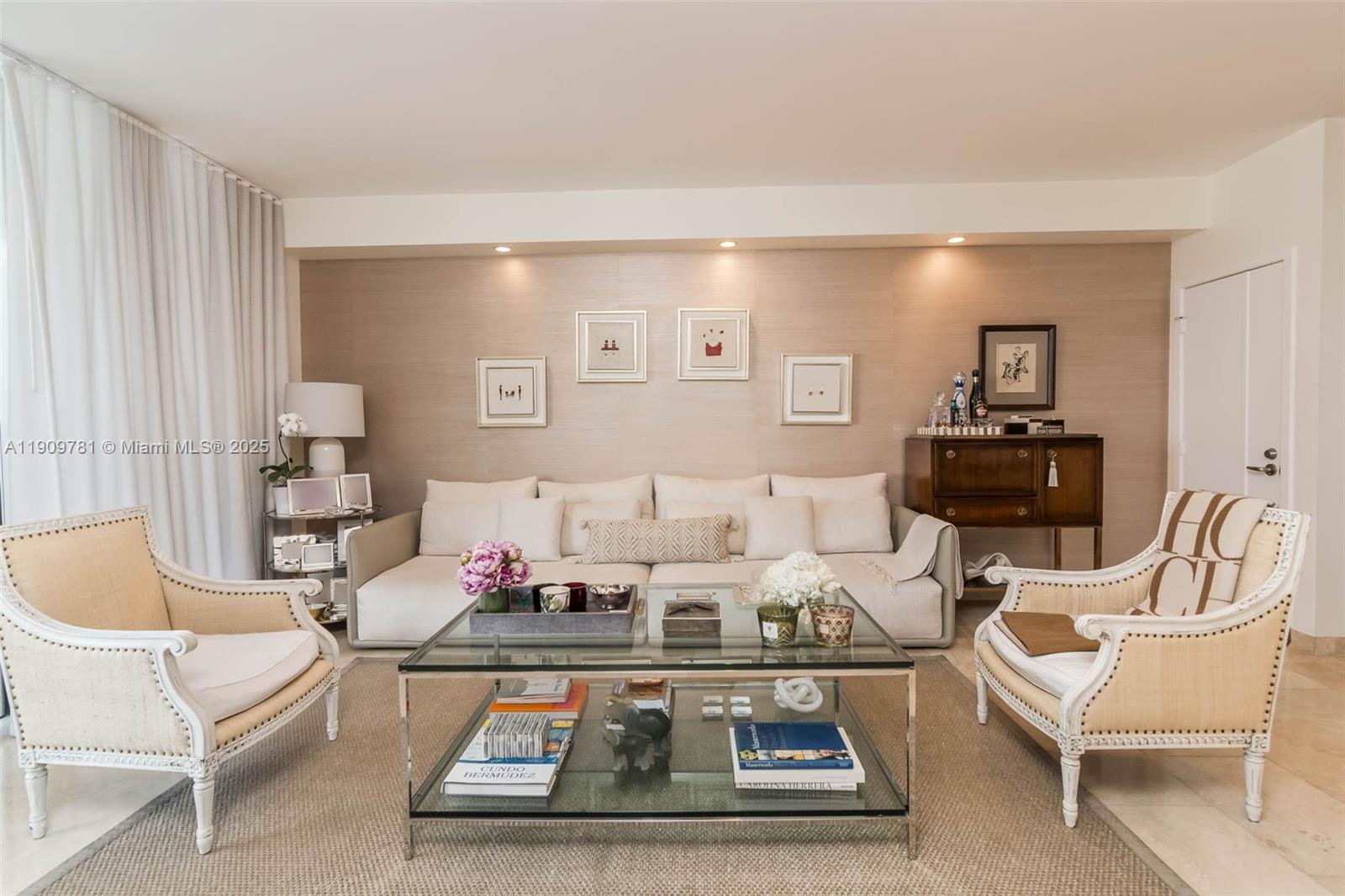 CARBONELL CONDO - Residential Lease