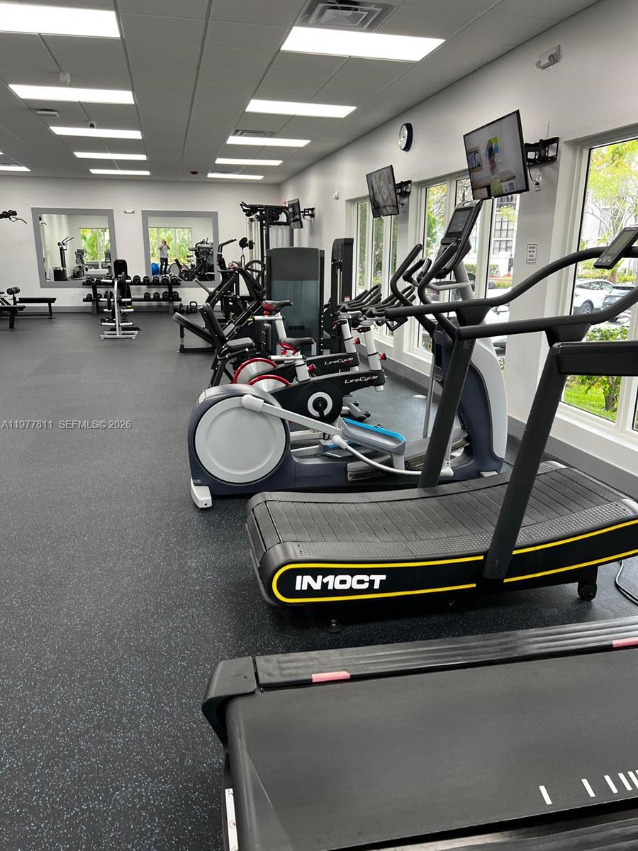 PLAZA OF AMERICAS CONDO P - Residential Lease