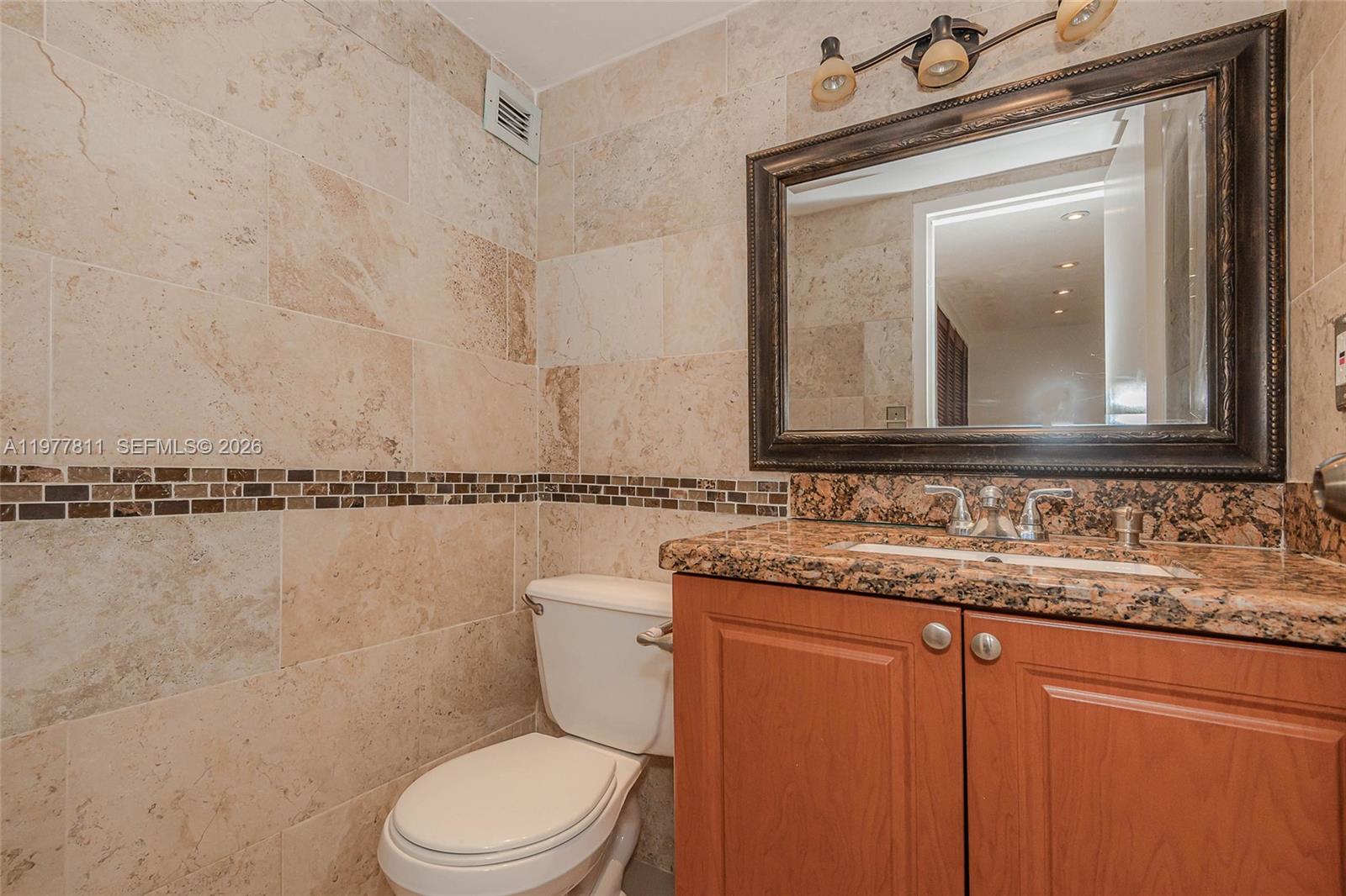 PLAZA OF AMERICAS CONDO P - Residential Lease