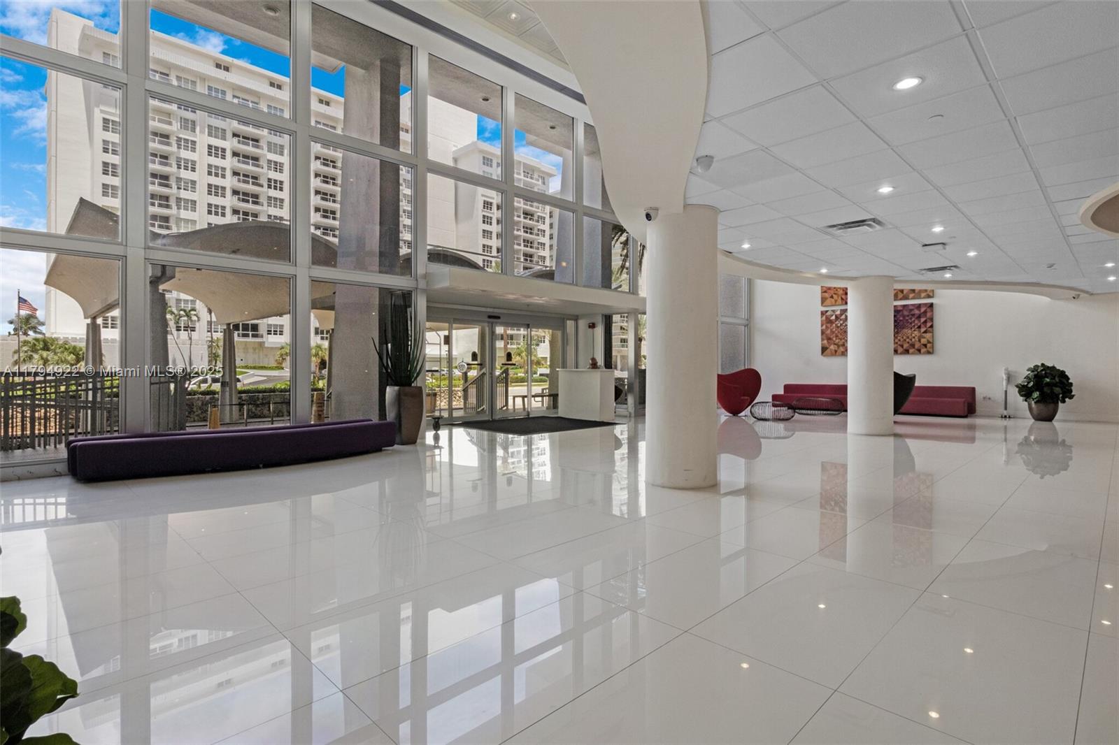 5701 Collins Ave 1707