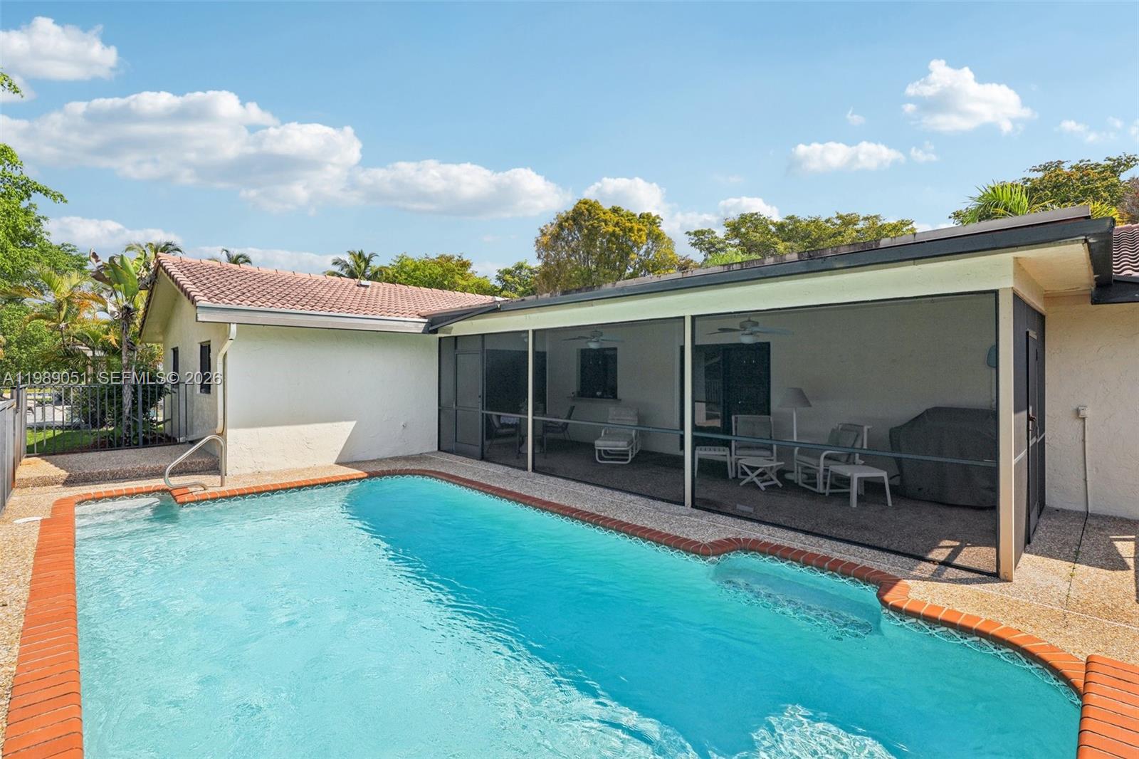 CYPRESS RUN - Residential