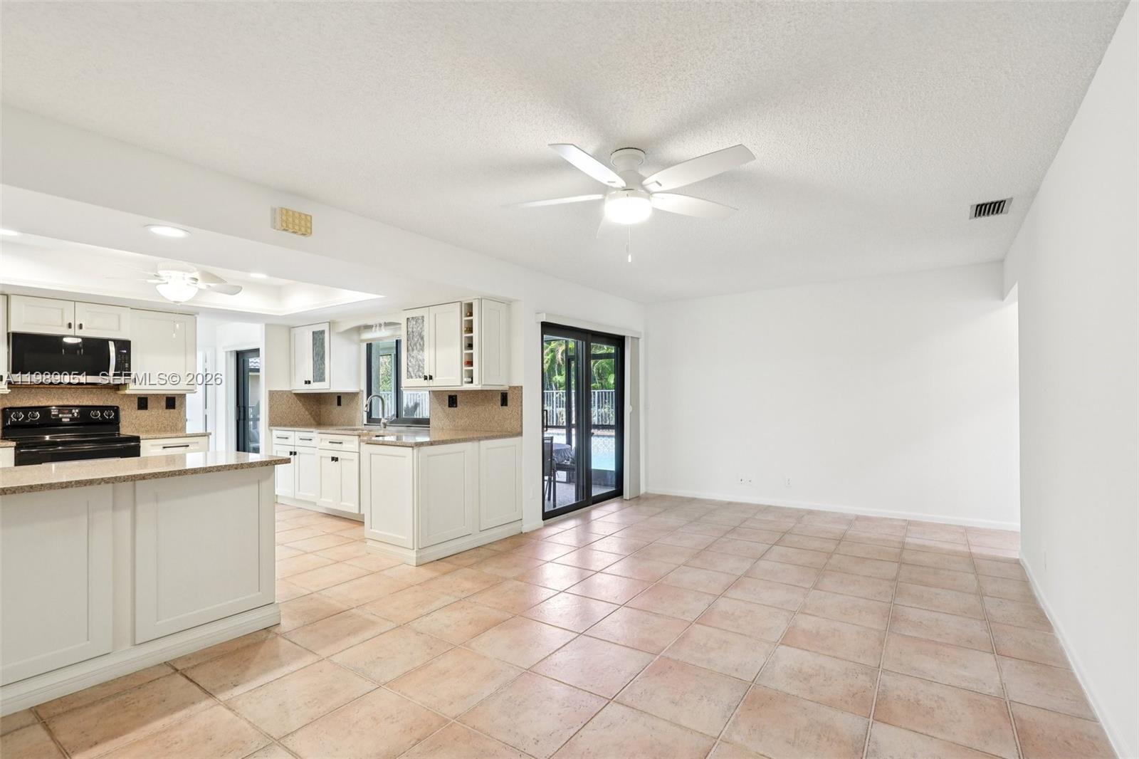 CYPRESS RUN - Residential