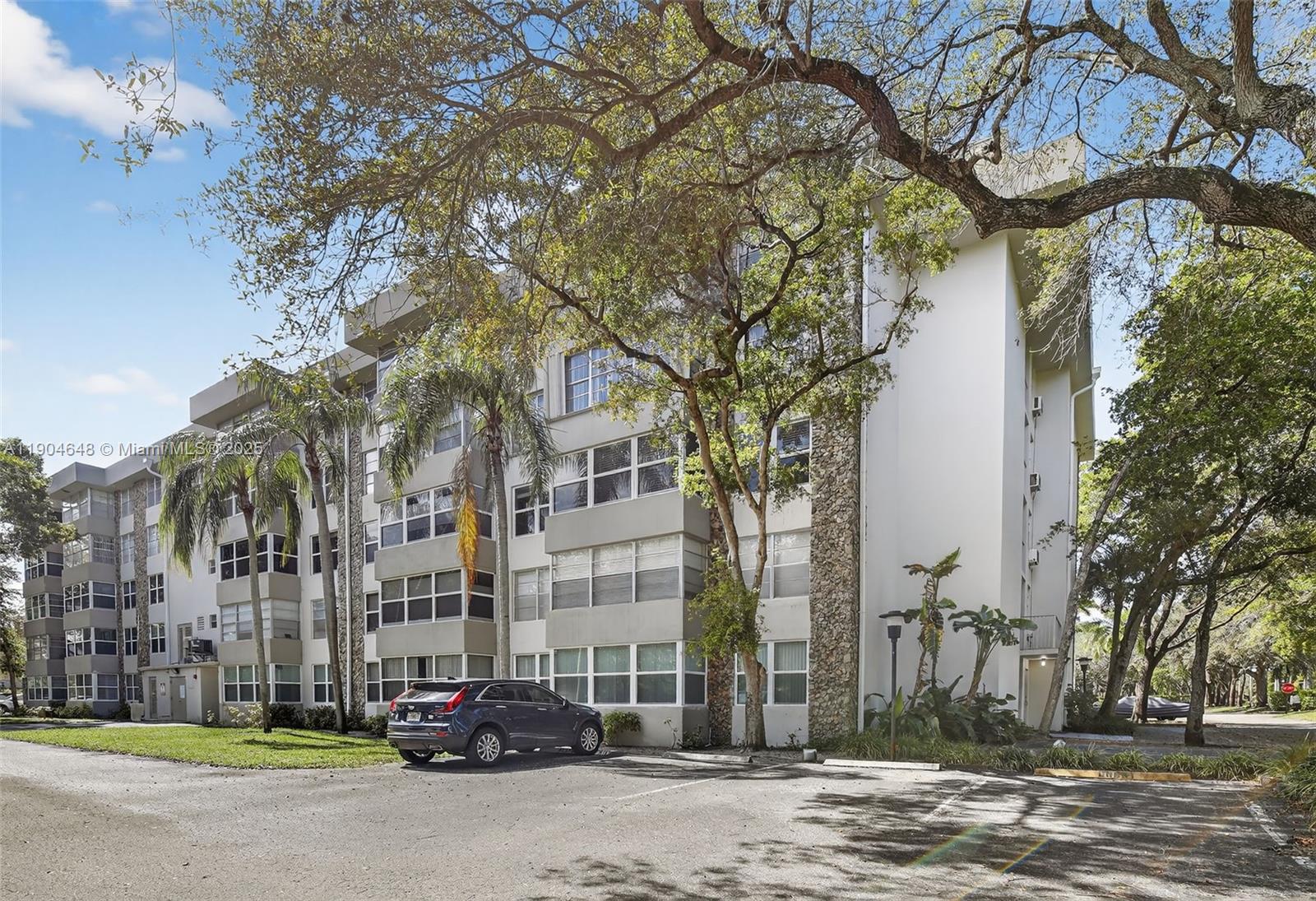 PLANTATION PLACE CONDO - Residential
