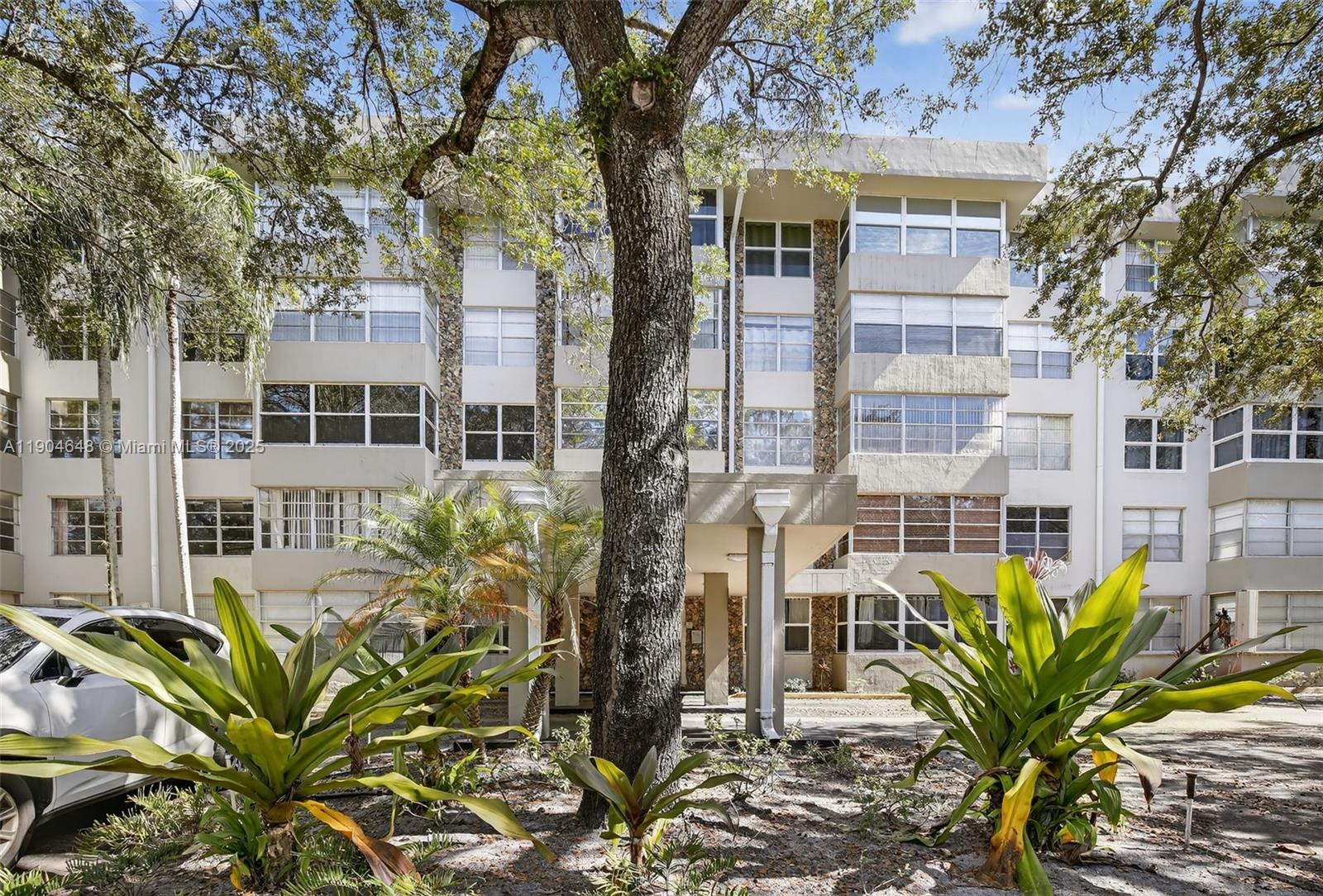 PLANTATION PLACE CONDO - Residential