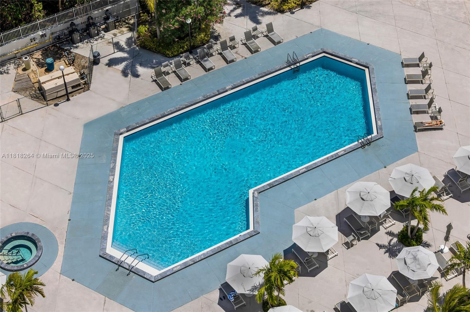 ARLEN HOUSE EAST CONDO - Residential