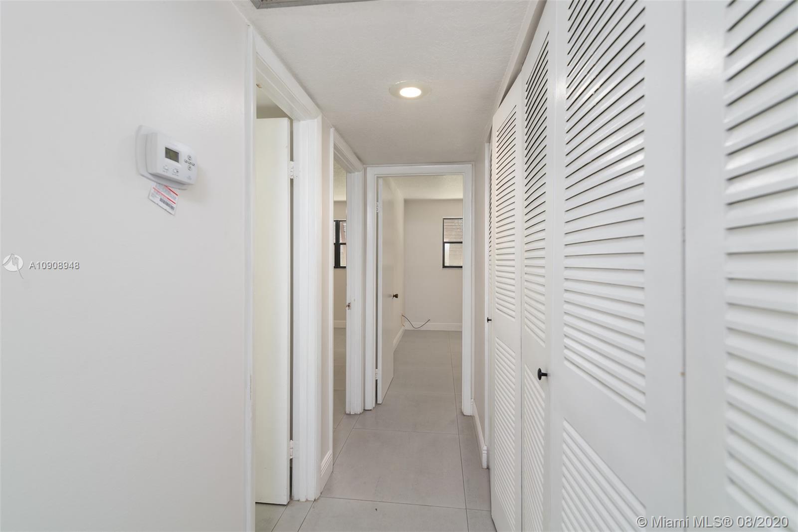 EVERGLADES SUGAR & LAND C - Residential Lease