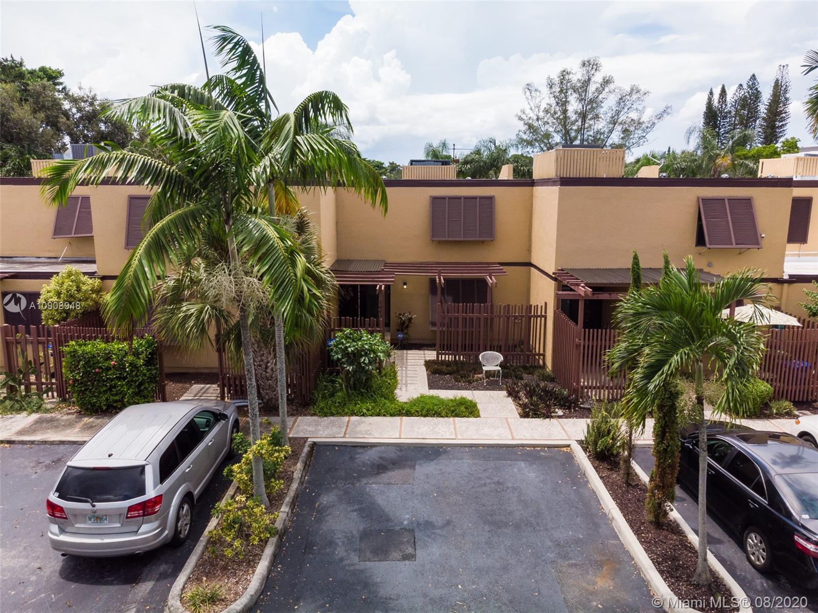 EVERGLADES SUGAR & LAND C - Residential Lease