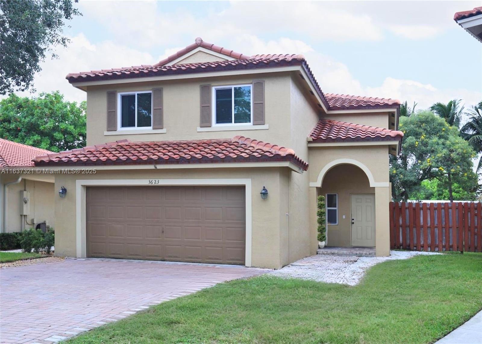 MOTIVATED SELLER! Exceptional 4-bed, 2.5-bath single-family home with garage, located in a prestigious gated community. Boasting one of the largest lots in the neighborhood (7,965 SqFt), this is the perfect canvas for creating your dream home. The primary bedroom is a true retreat, with double closets, double sink and double showers. With high-impact windows, new roof, AC 2021 and great solid bones, this home offers incredible potential. Enjoy the benefits of a low HOA, community pool, beautiful landscape, pet relief area and proximity to top A-rated schools. Don’t miss out on this rare opportunity to create your perfect home! Minutes away from major highways, shopping and dining. ASK ABOUT OUR PREFERRED LENDER, WILL COVER INSPECTION AND APPRAISAL.