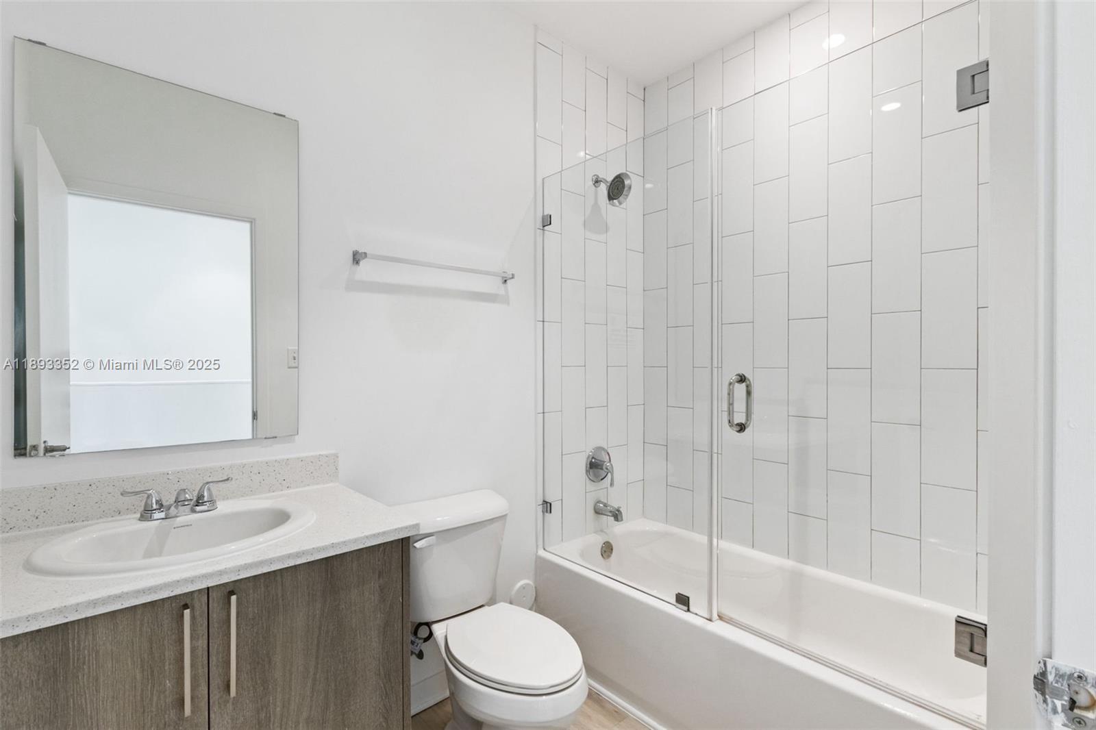 BISCAYNE GARDENS - Residential Lease