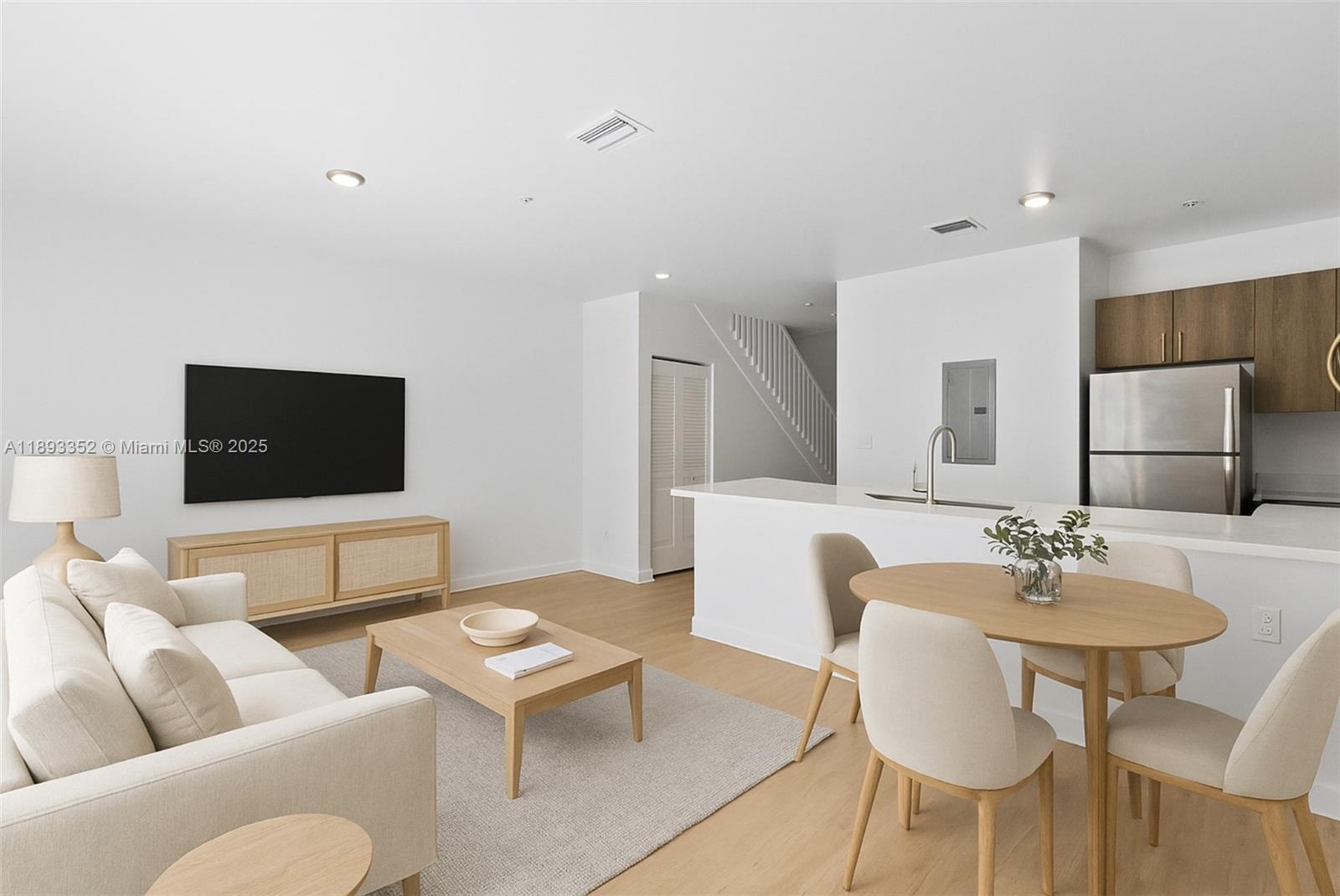BISCAYNE GARDENS - Residential Lease