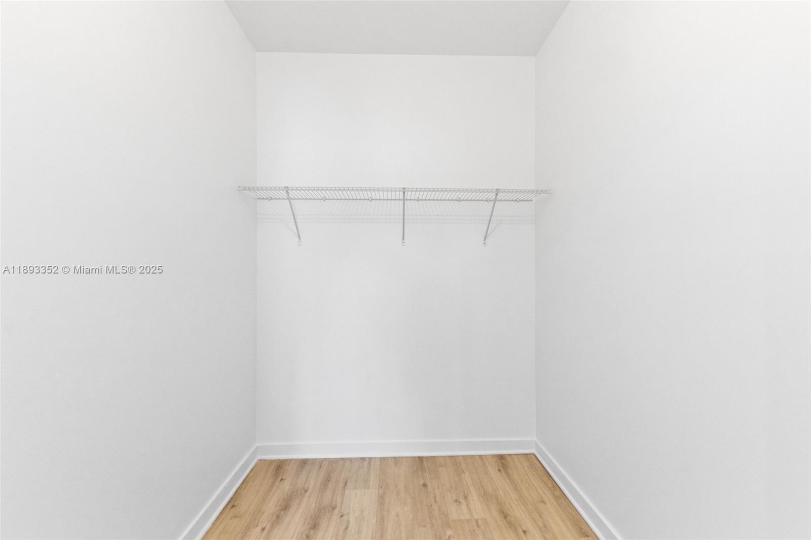 BISCAYNE GARDENS - Residential Lease