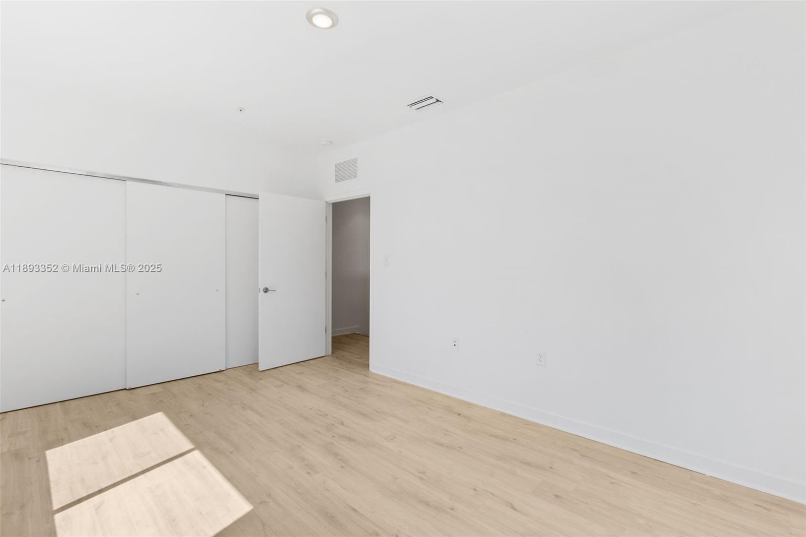 BISCAYNE GARDENS - Residential Lease