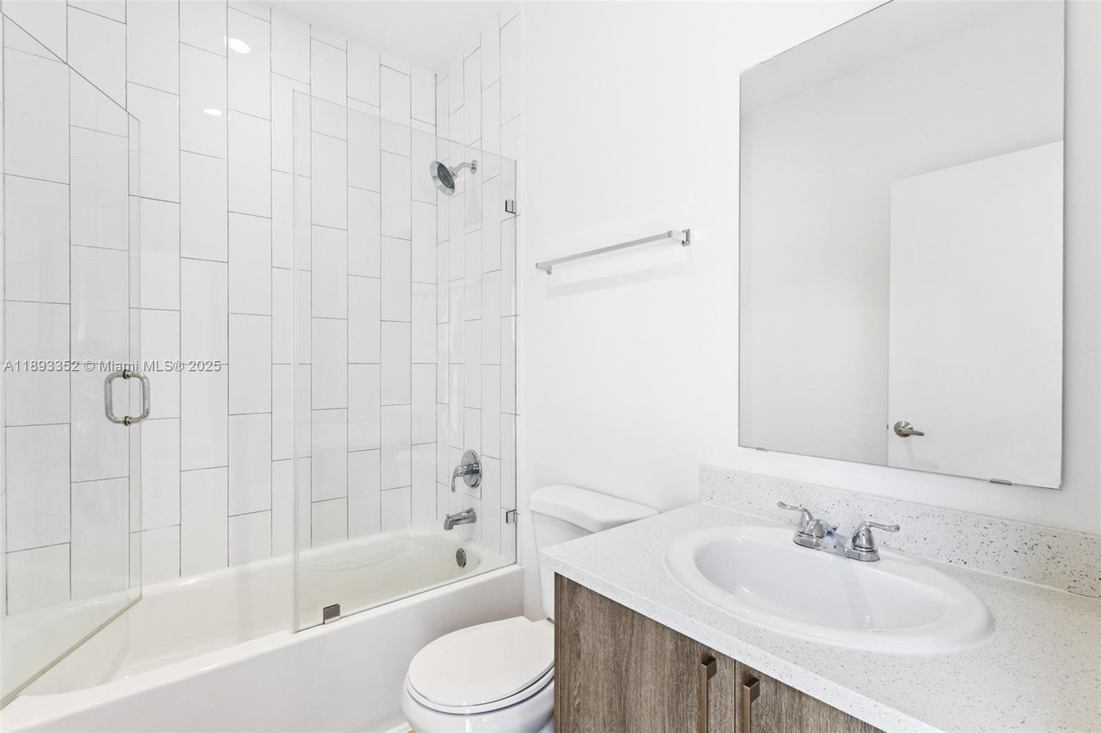 BISCAYNE GARDENS - Residential Lease