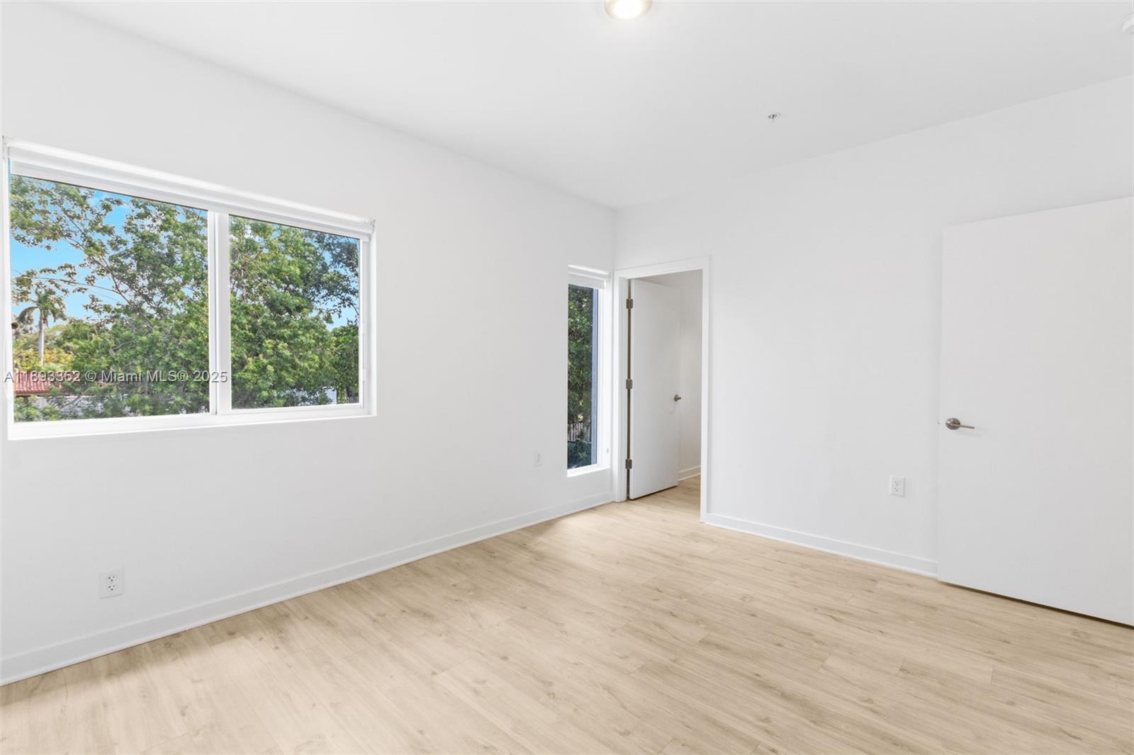 BISCAYNE GARDENS - Residential Lease