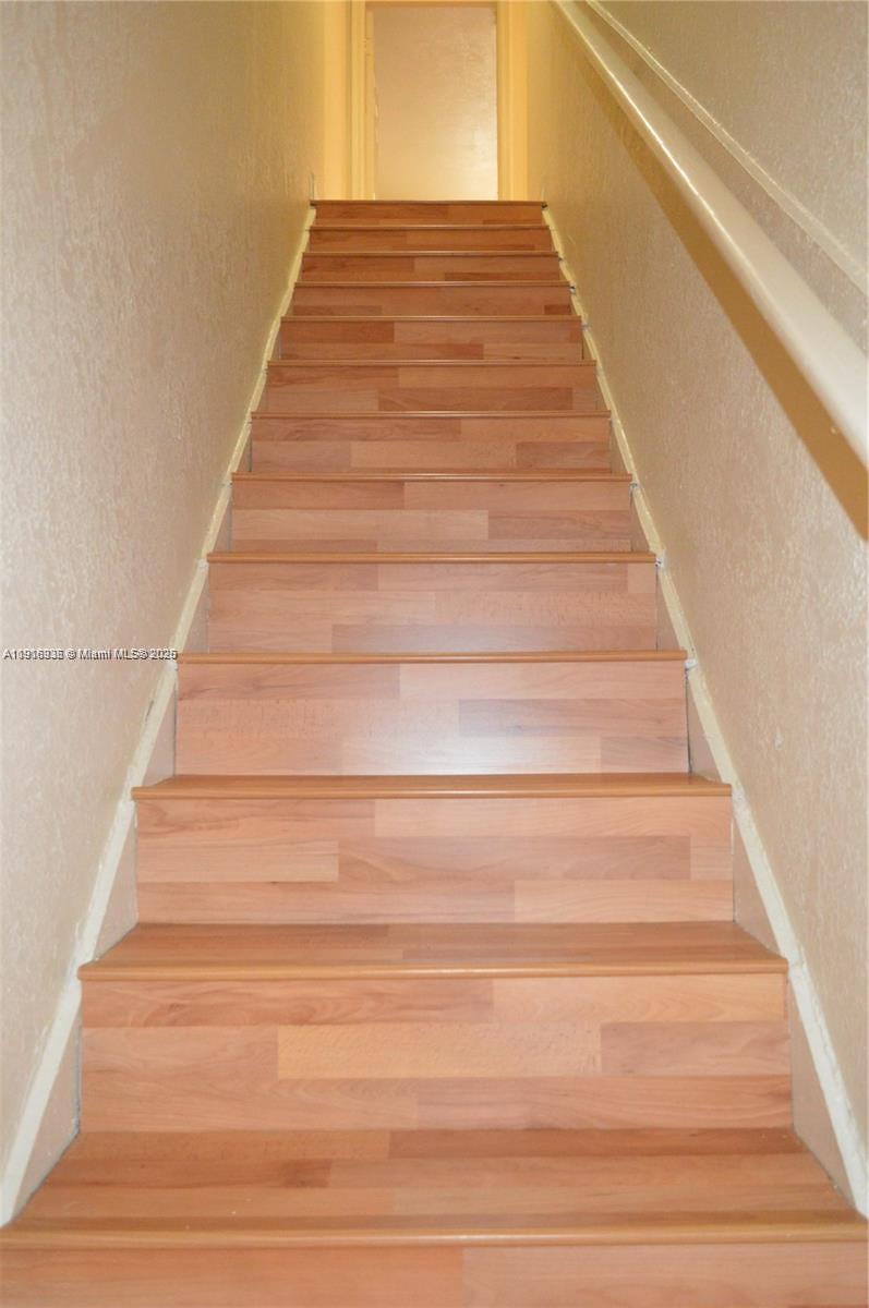 COLLIER GROVES - Residential Income