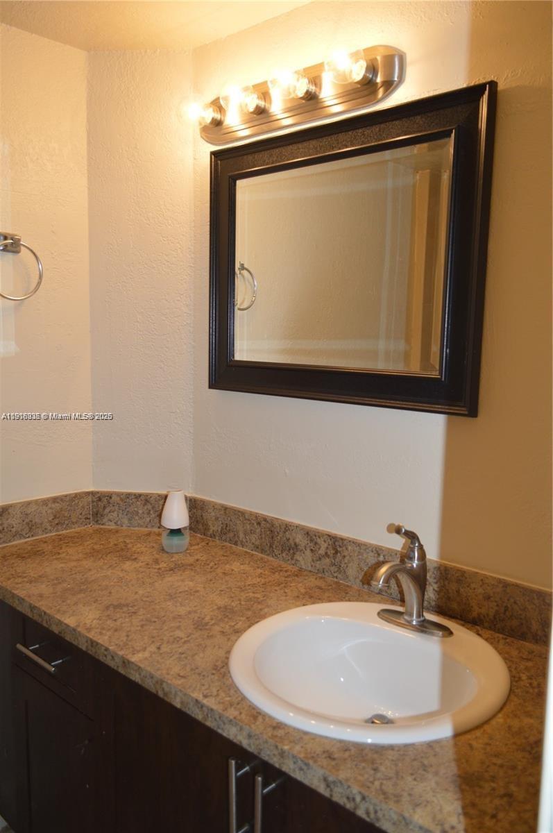 COLLIER GROVES - Residential Income