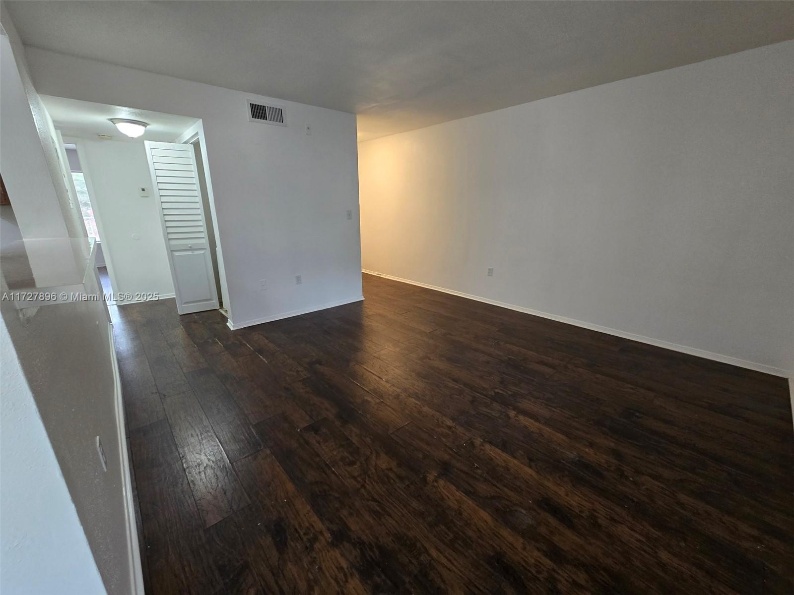 SAILBOAT POINTE CONDO - Residential