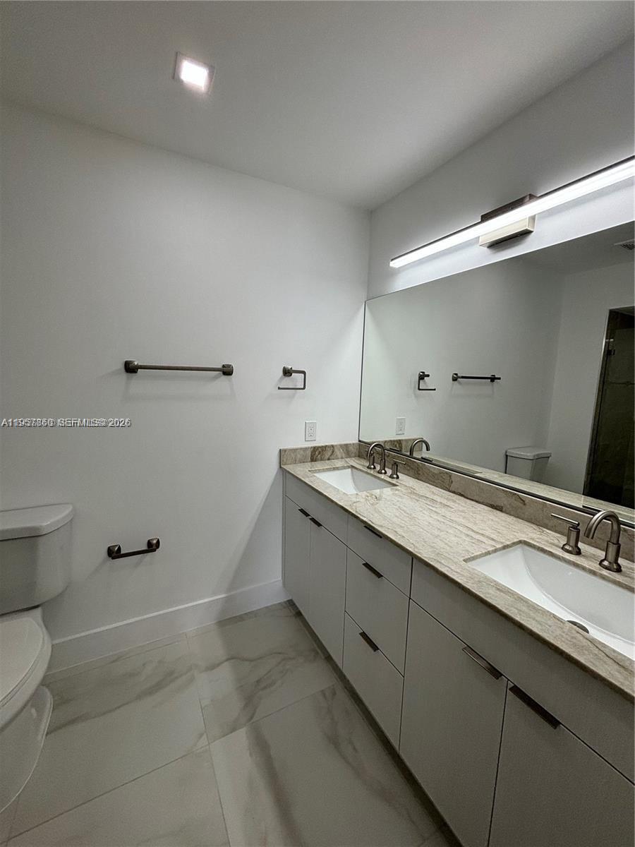 SOMERSET FOUR REPLAT - Residential