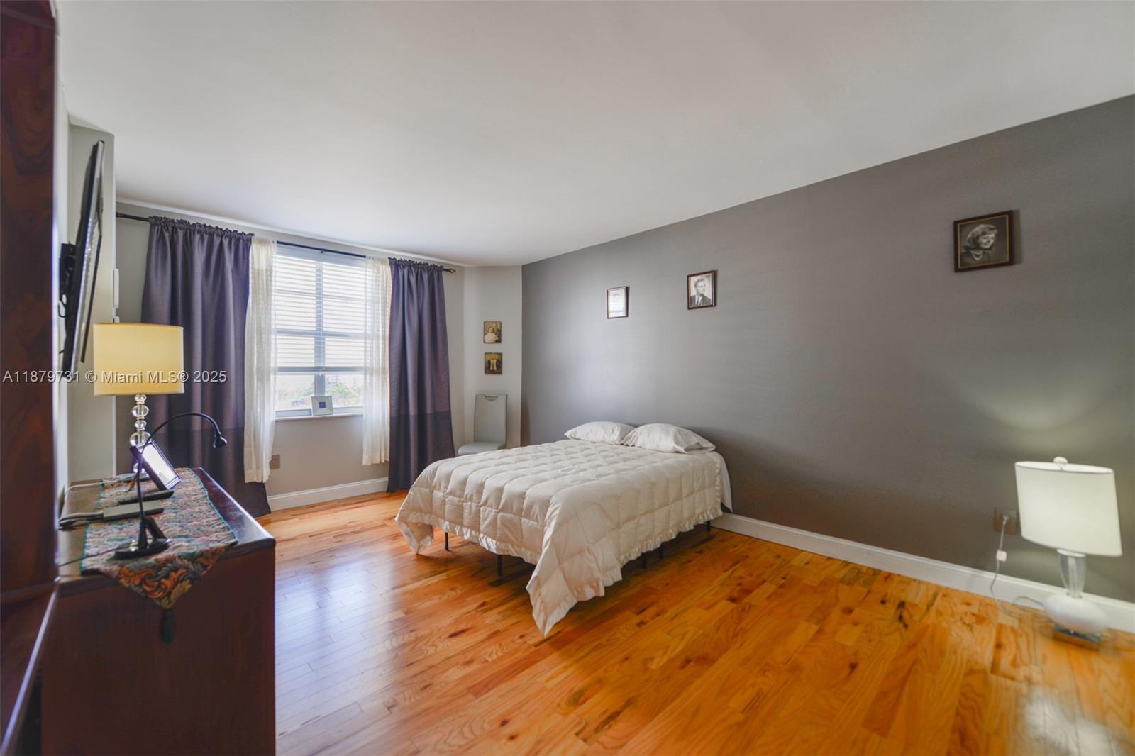 HEMISPHERES CONDO - Residential