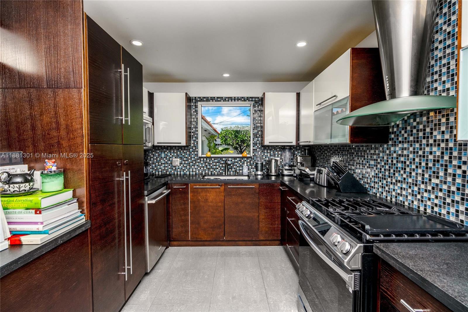 THIRD WESTMORELAND ADDN - Residential Lease