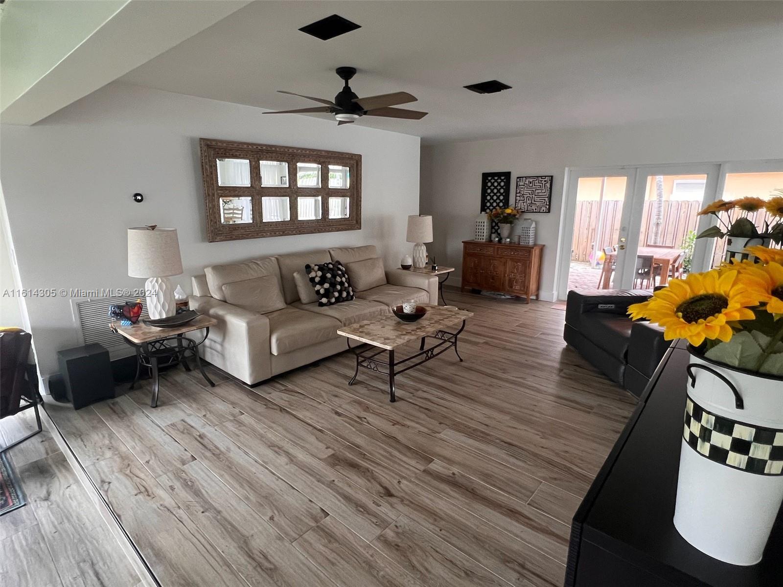 MIDDLE RIVER MANOR - Residential