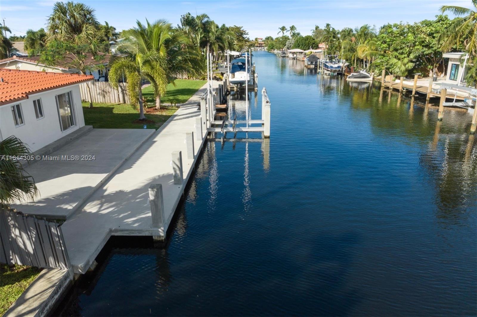 MIDDLE RIVER MANOR - Residential