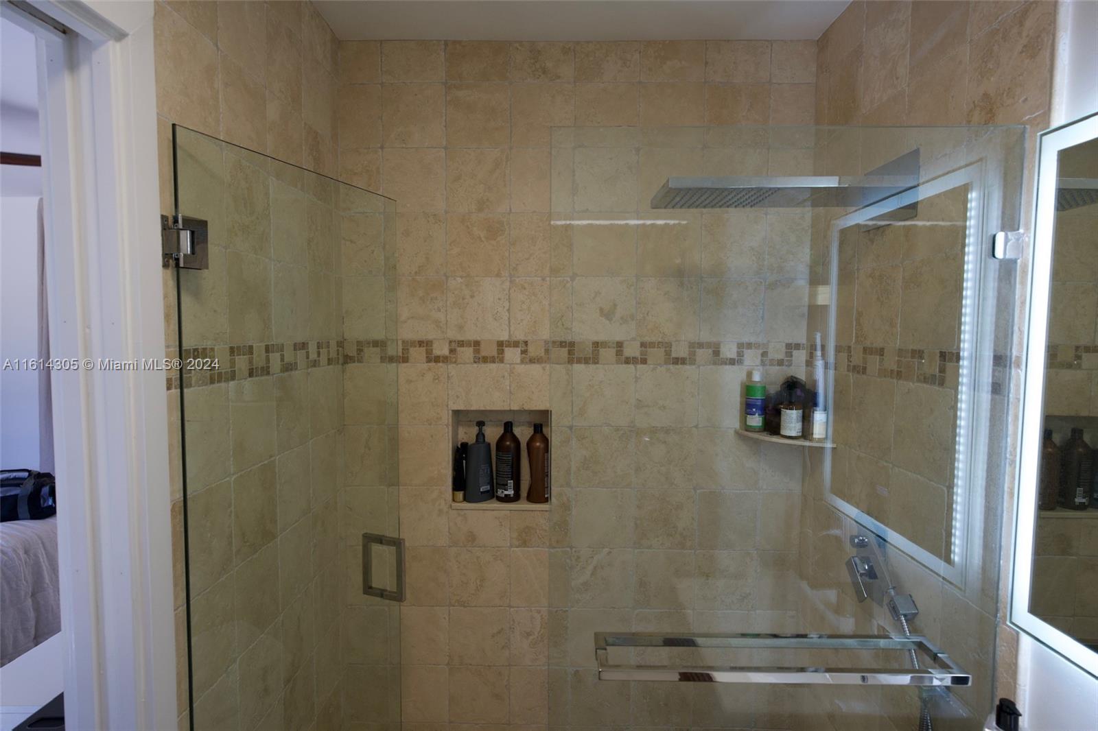 MIDDLE RIVER MANOR - Residential