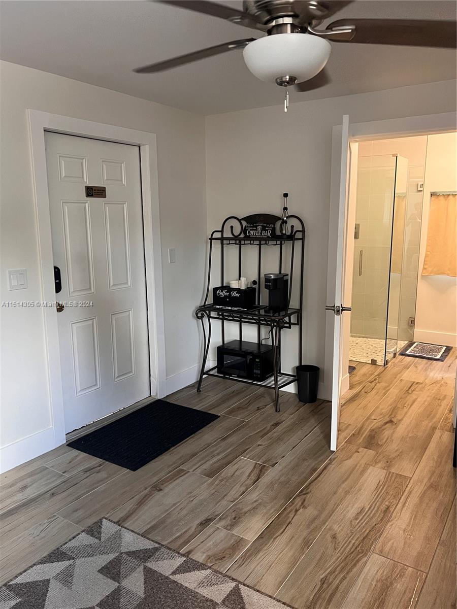 MIDDLE RIVER MANOR - Residential