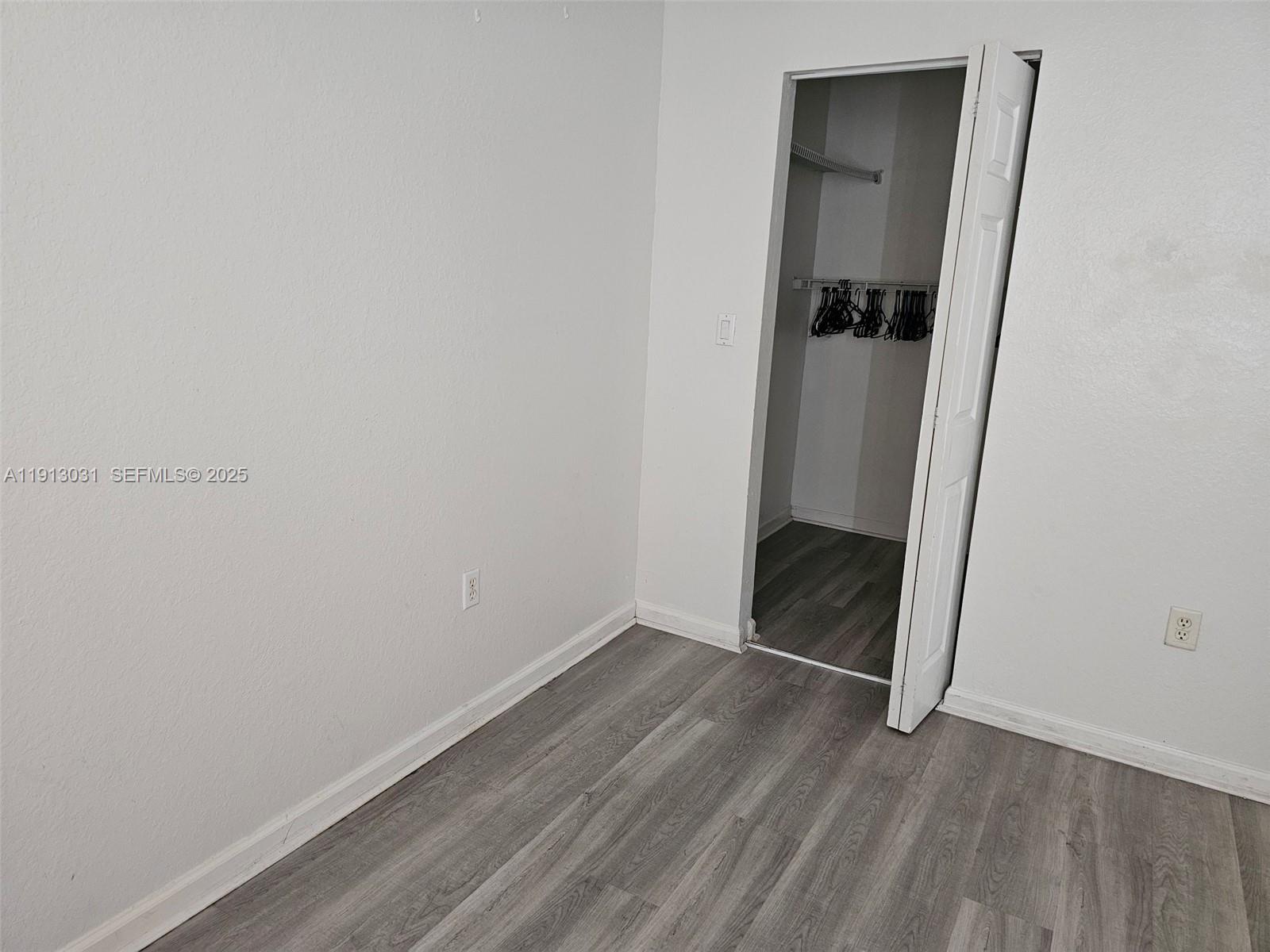 MAJORCA ISLES I CONDO - Residential Lease