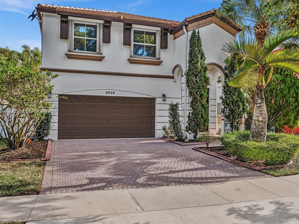 Photo of 4939 SW 164th Ave, Miramar, FL 33027 (MLS # A11939540)