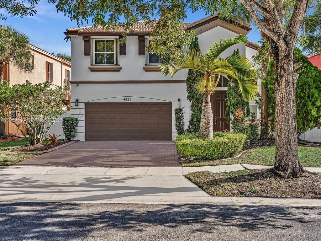 Photo of 4939 SW 164th Ave, Miramar, FL 33027 (MLS # A11939540)
