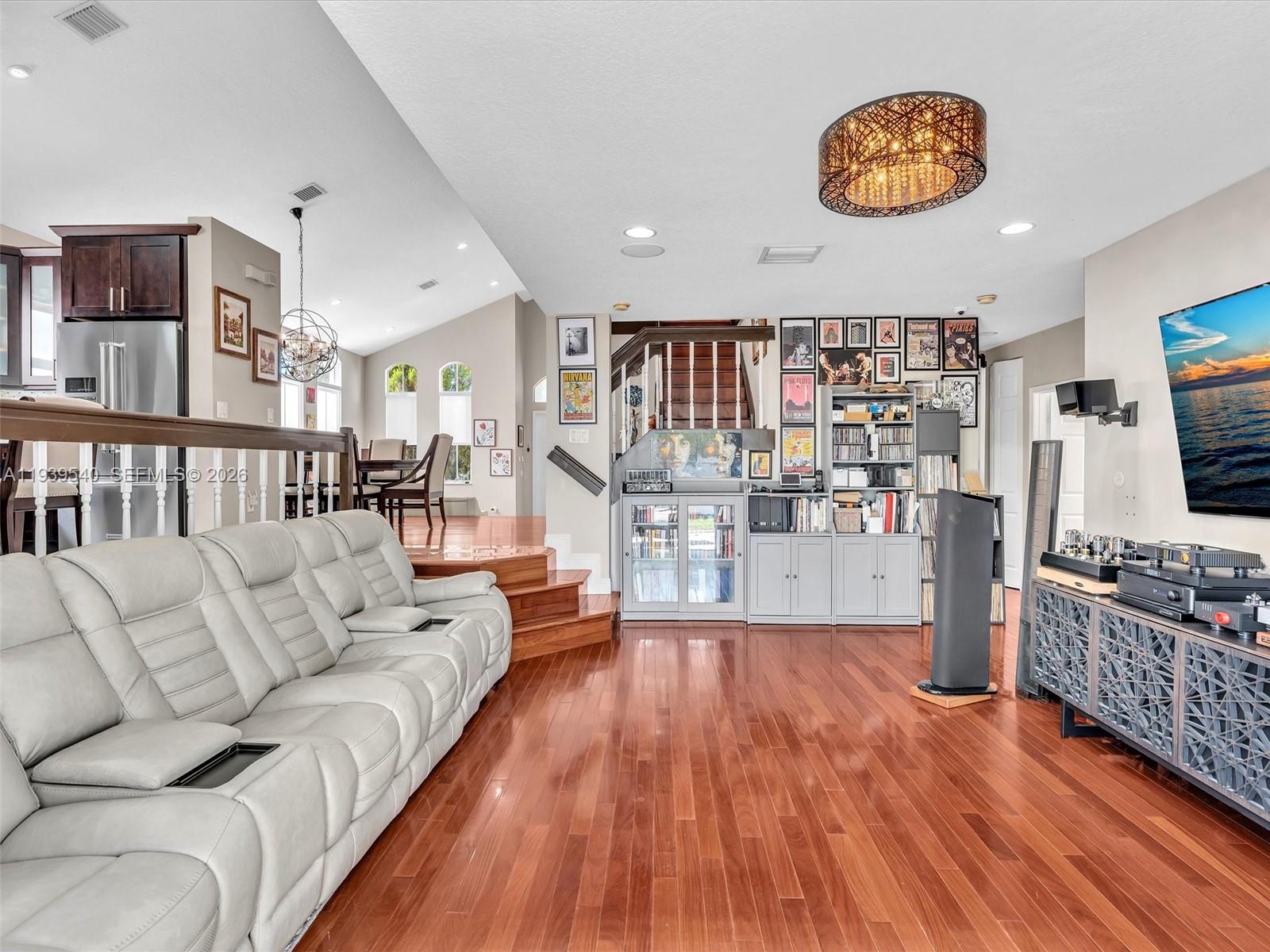 RIVIERA ISLES II - Residential