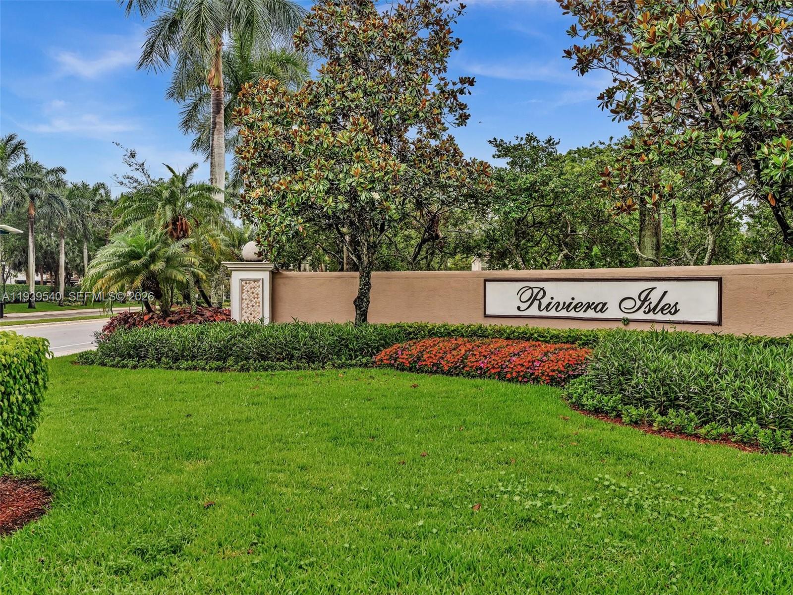 RIVIERA ISLES II - Residential
