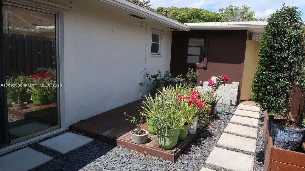 3658 E Bell Dr 90